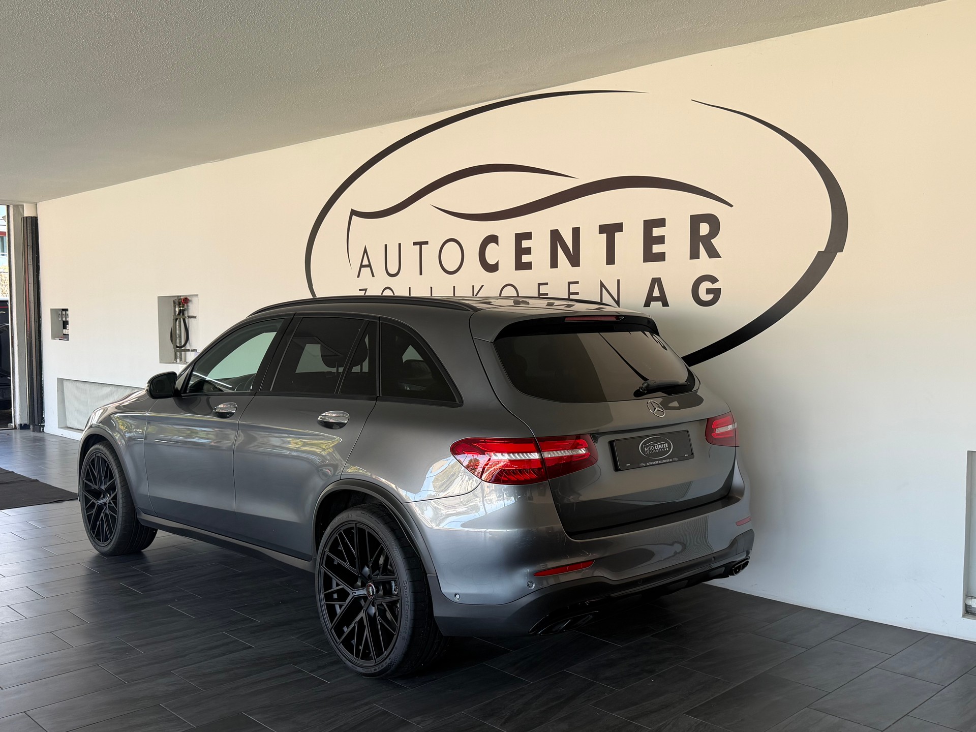 MERCEDES-BENZ GLC 43 AMG 4Matic 9G-Tronic-image-5