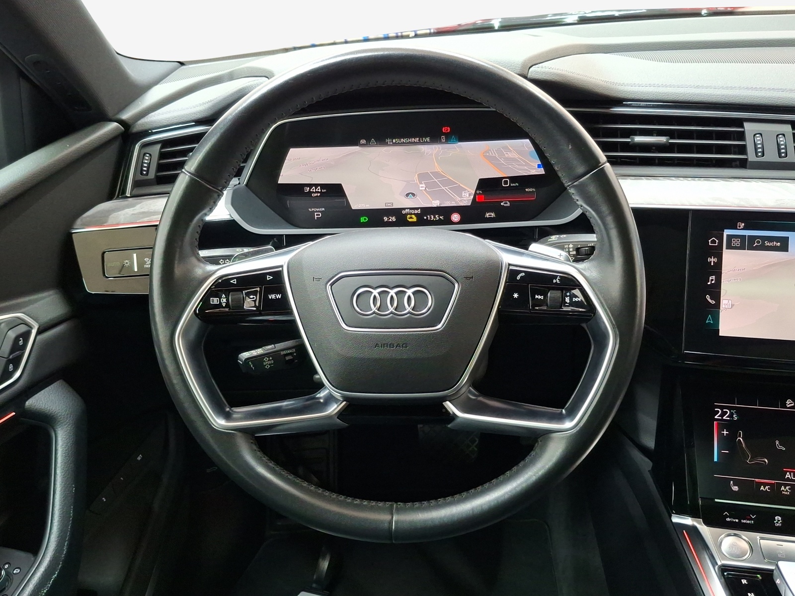 AUDI e-tron 55 Advanced quattro-image-10