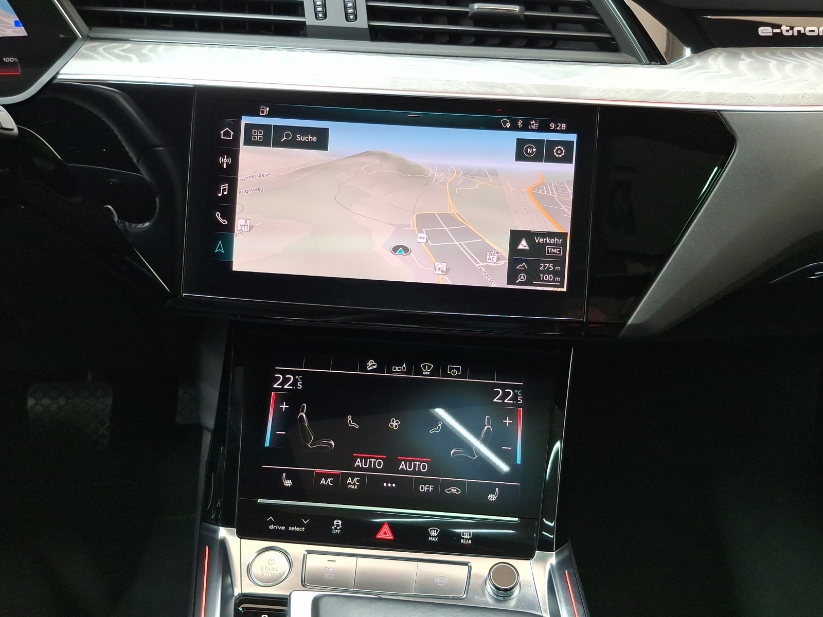 AUDI e-tron 55 Advanced quattro-image-11