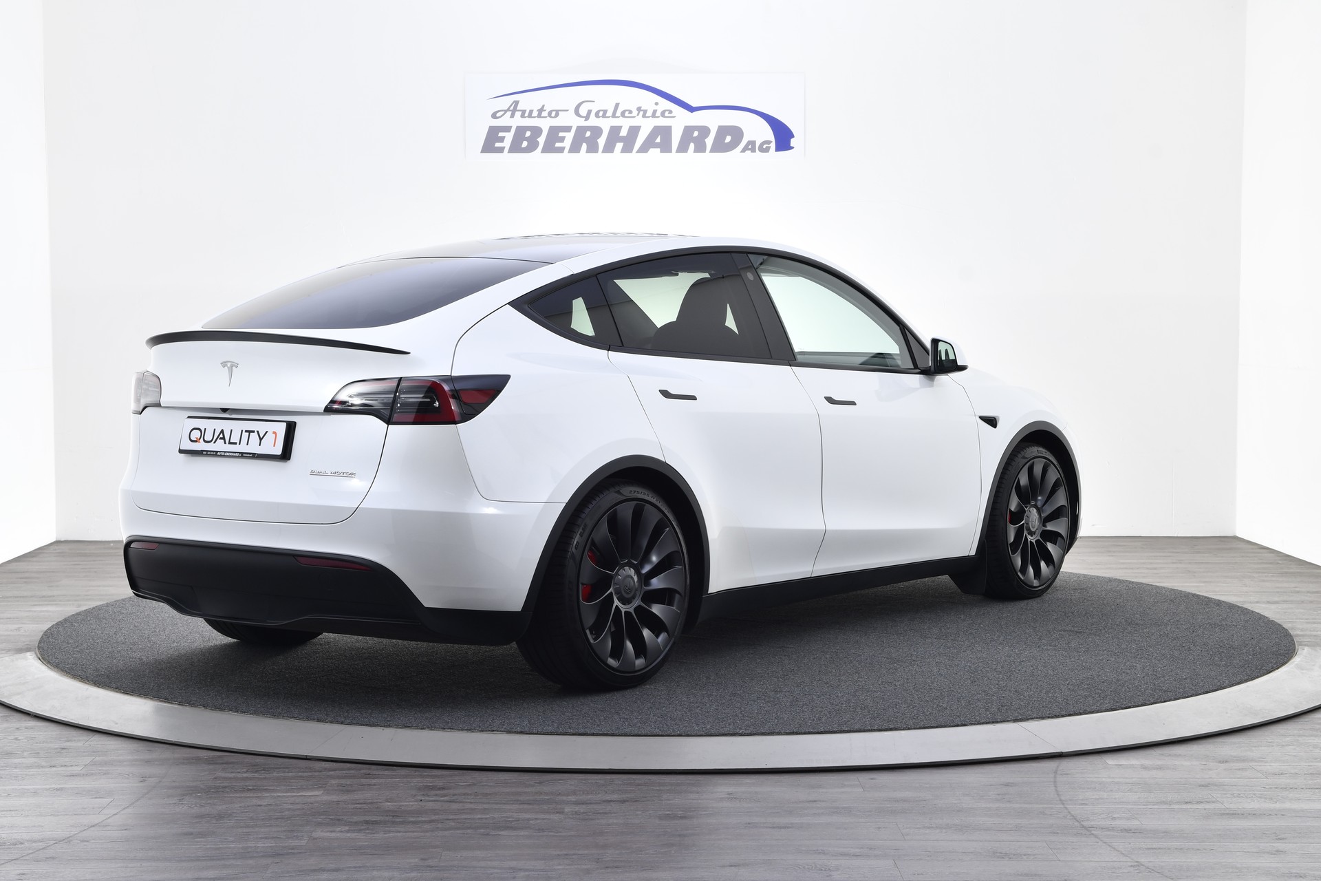 TESLA Model Y Performance-image-4
