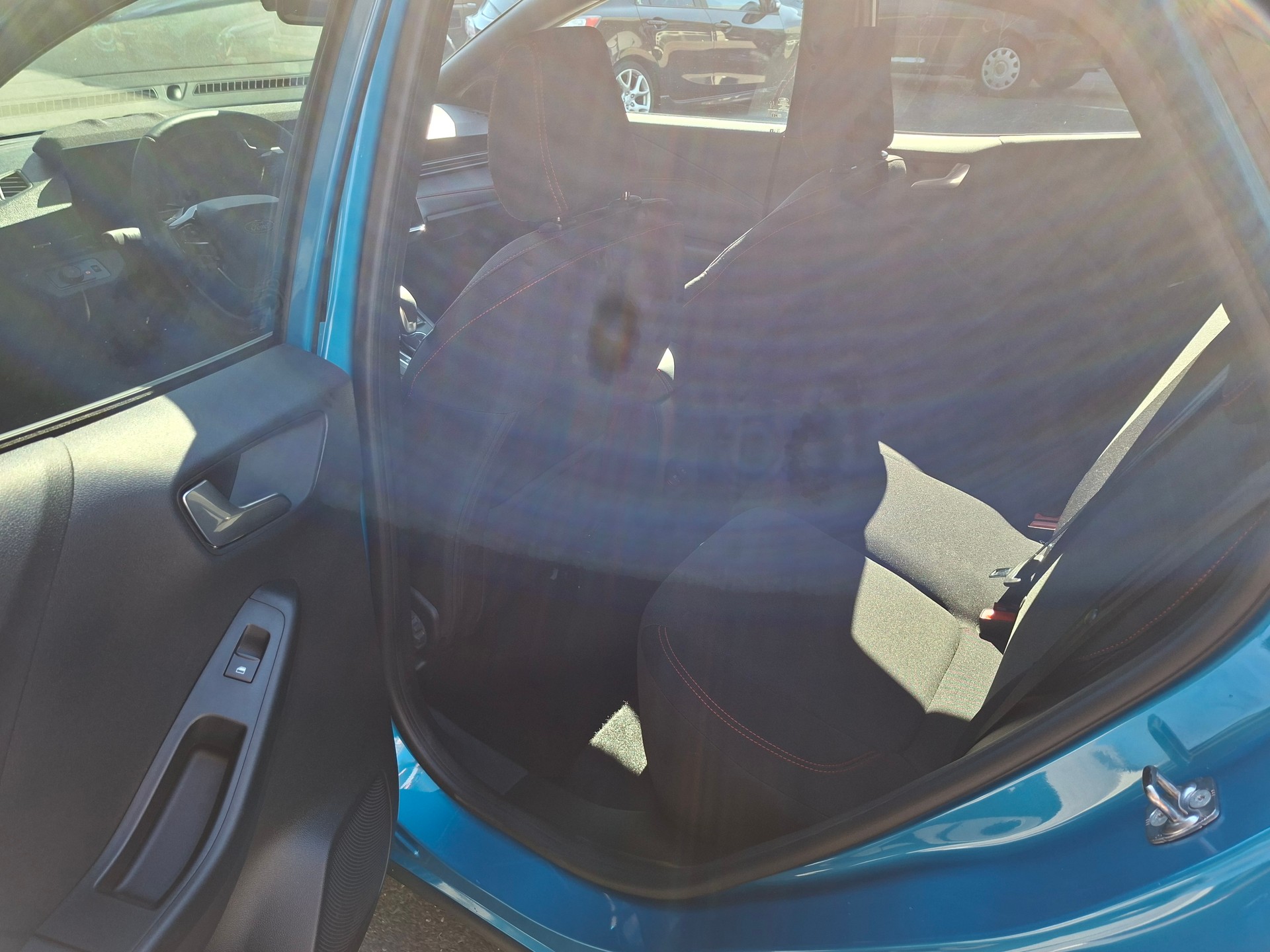 FORD Puma 1.0 MHEV ST-Line X Automat-image-15