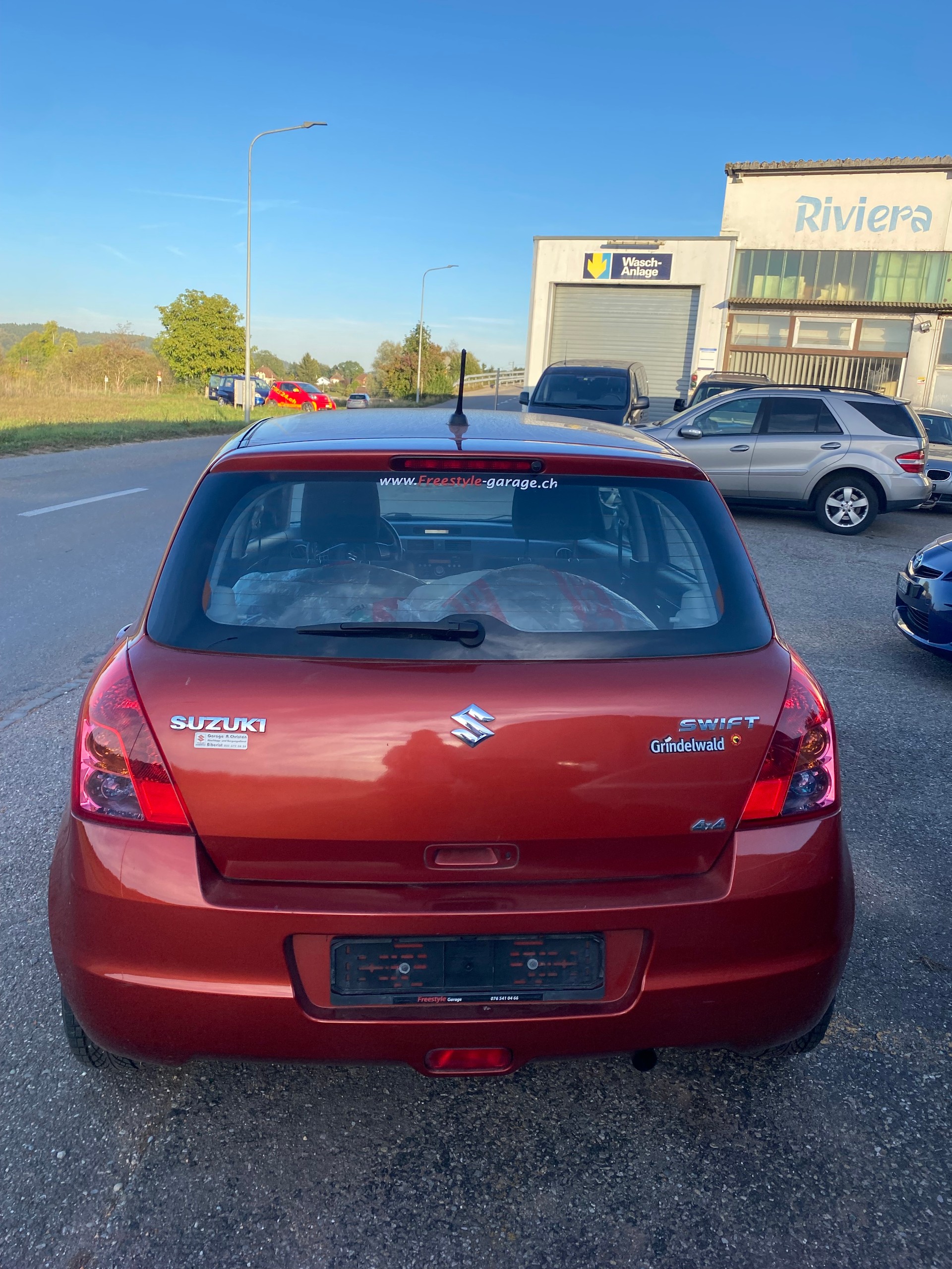 SUZUKI Swift 1.3i 16V GL Top 4x4-image-3