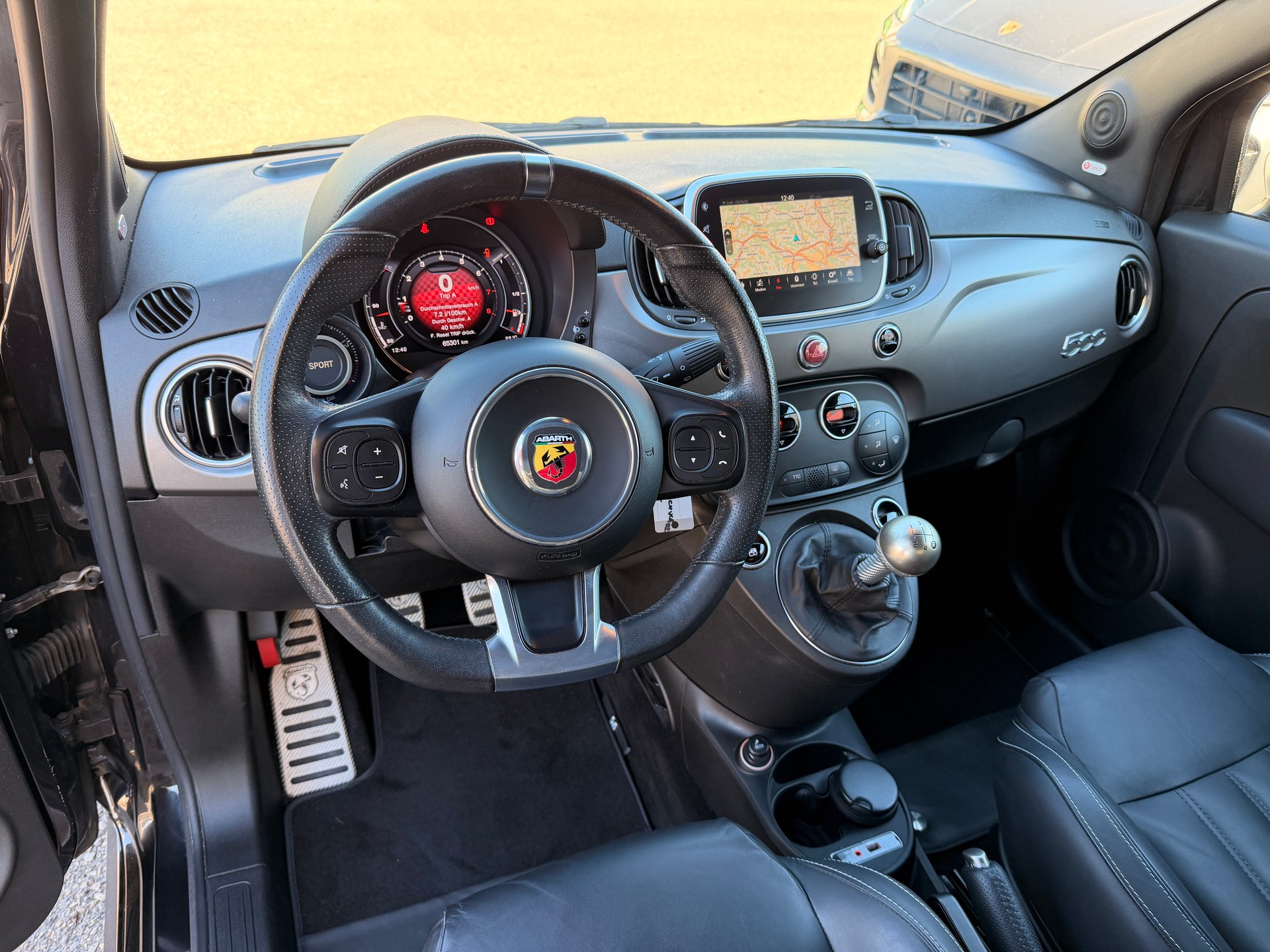 FIAT 595 1.4 16V Turbo Abarth Turismo-image-5