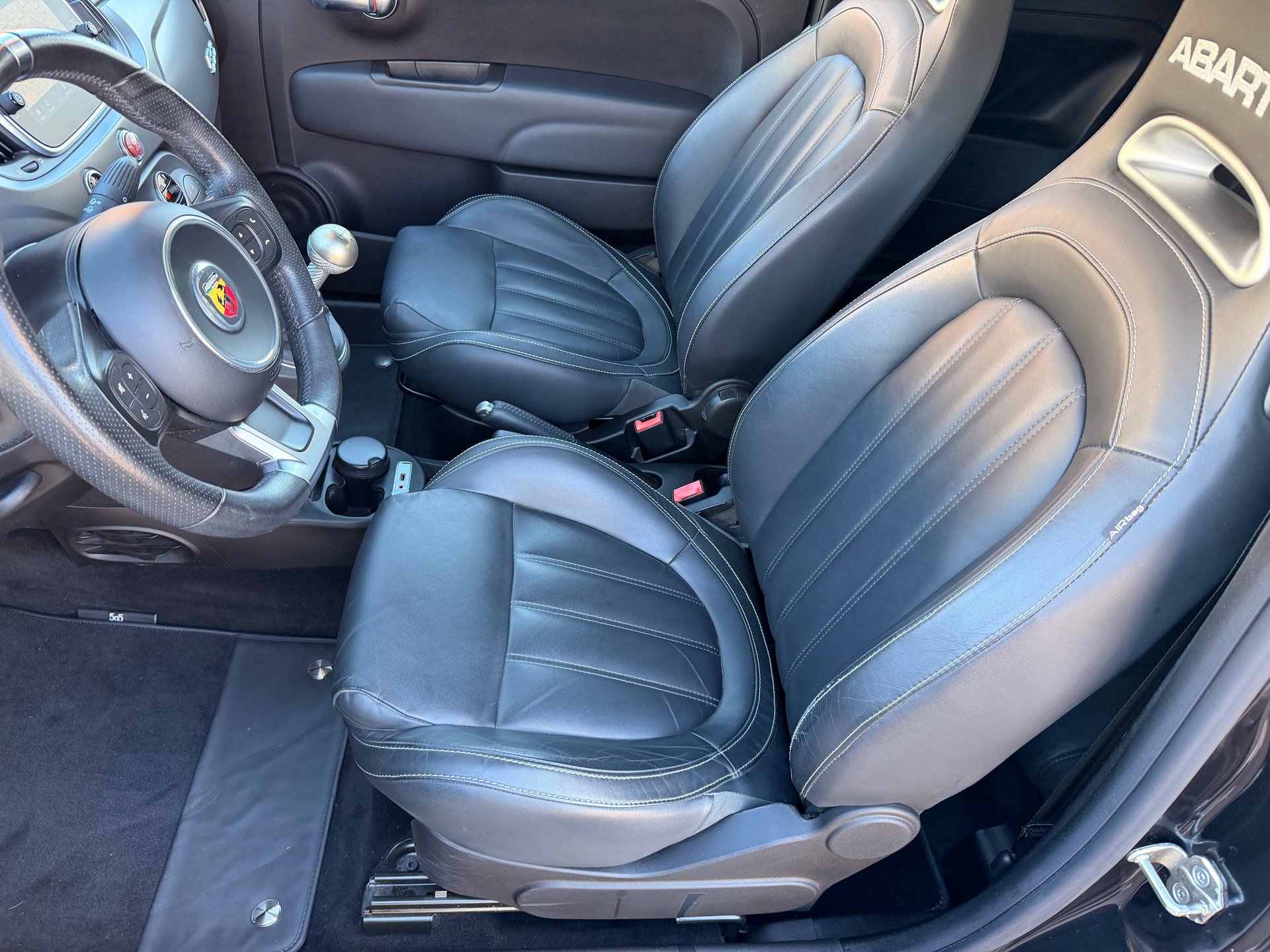 FIAT 595 1.4 16V Turbo Abarth Turismo-image-6