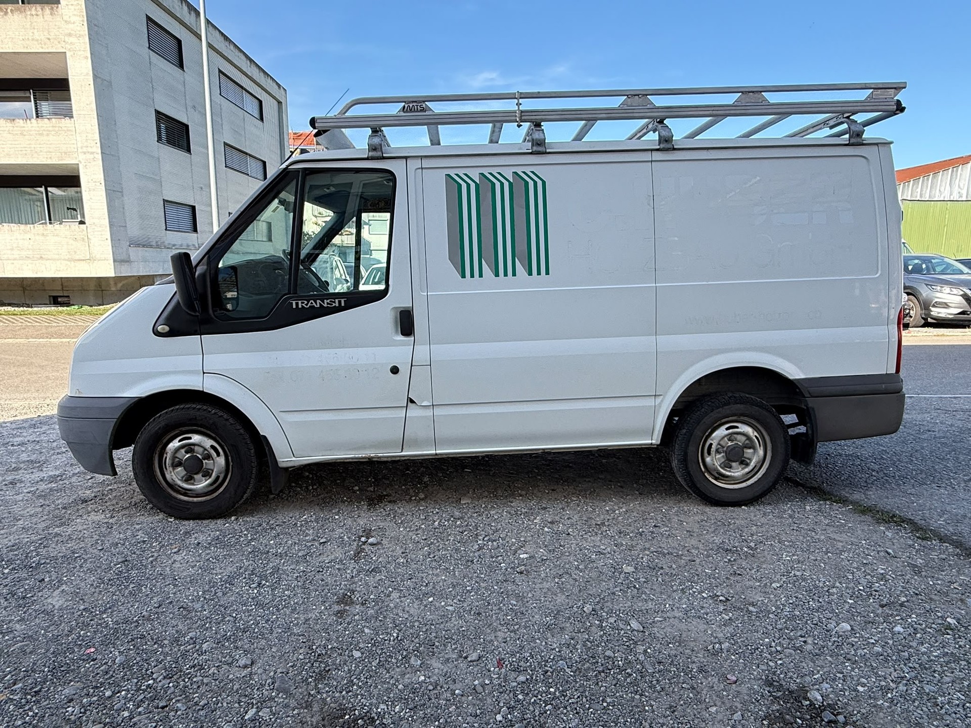 FORD Transit Van 260S Level 2-image-5
