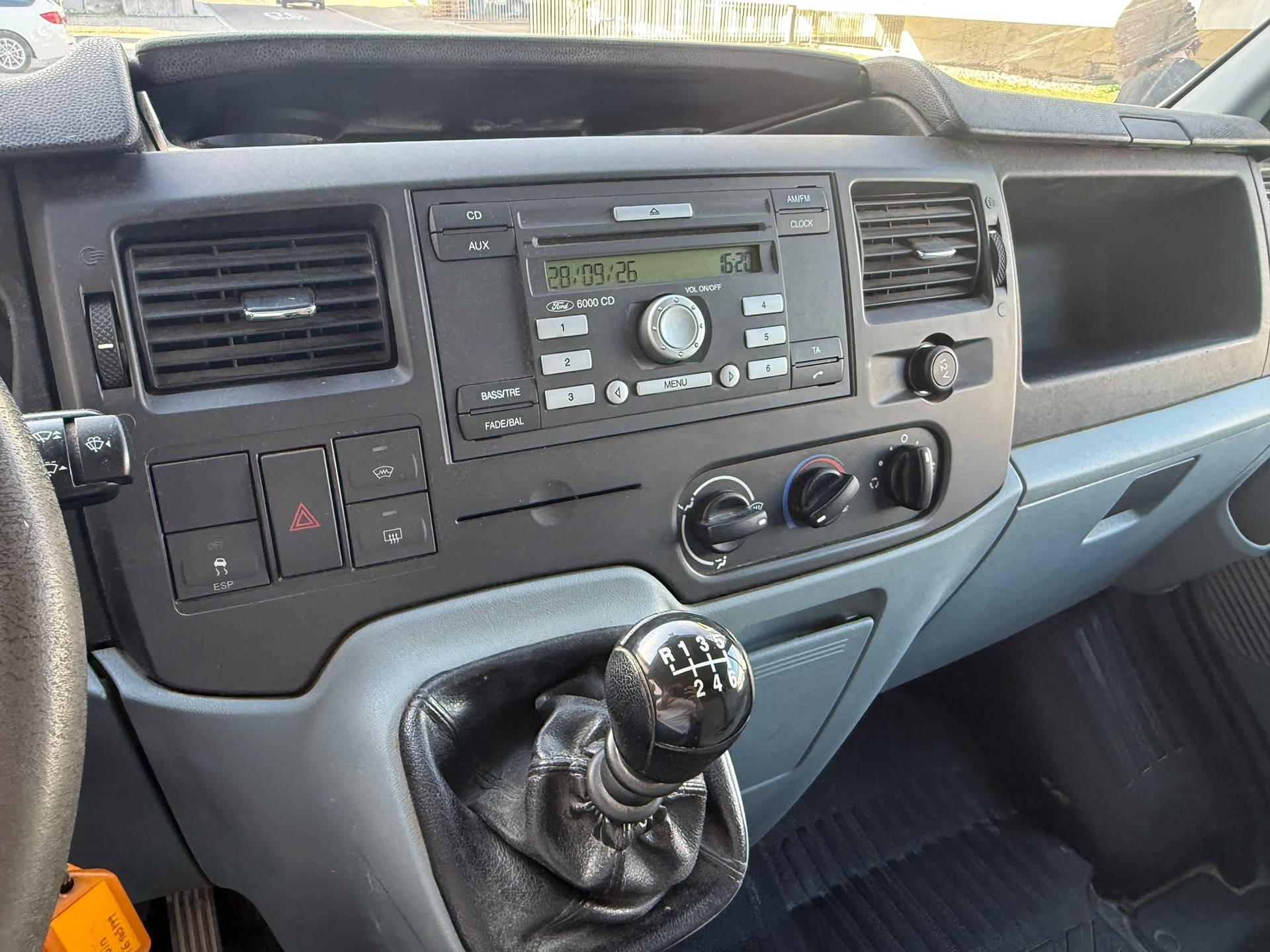 FORD Transit Van 260S Level 2-image-14