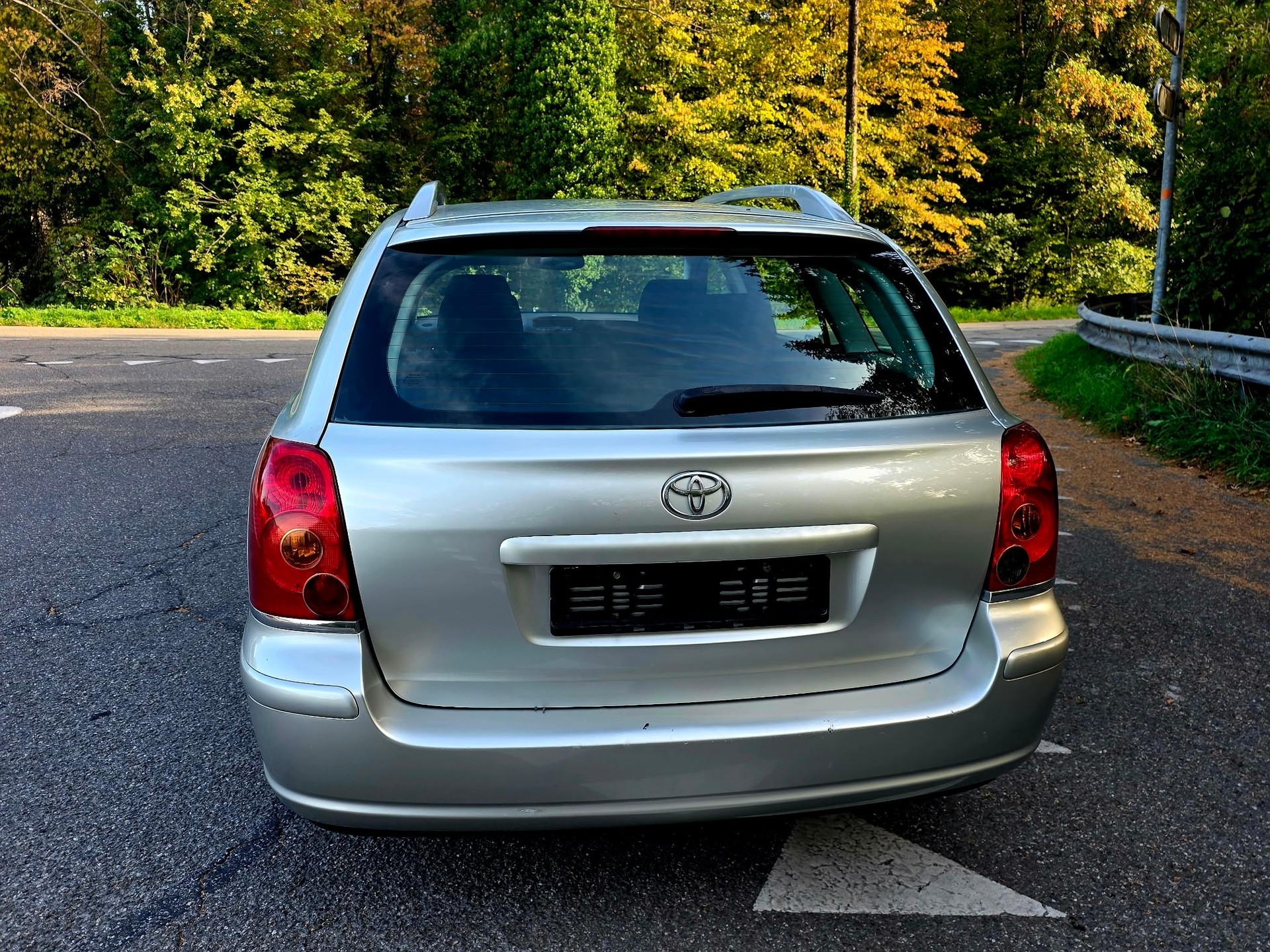TOYOTA Avensis 2.0 VVT-i Sportswagon Automat-image-4