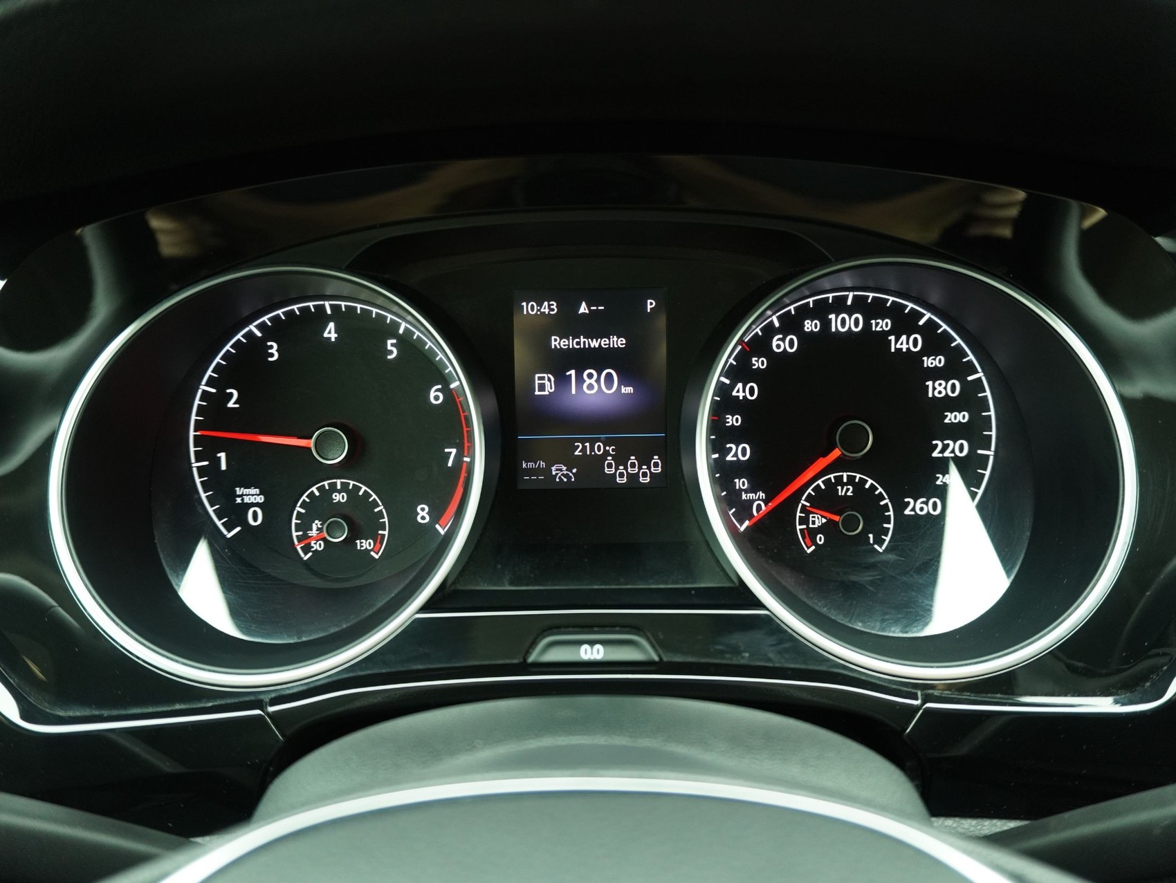 VW Touran 1.5 TSI DSG Highline-image-18