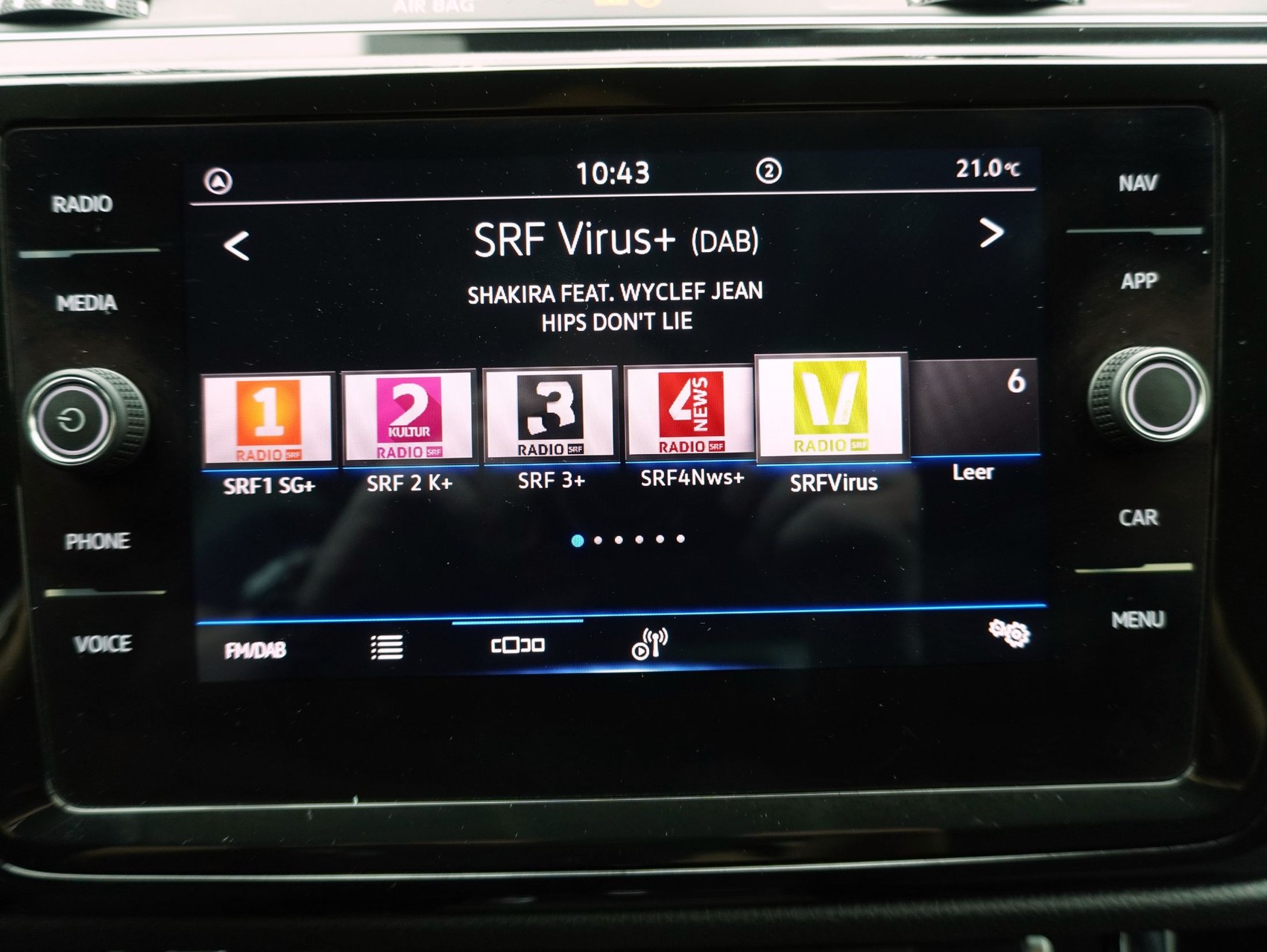 VW Touran 1.5 TSI DSG Highline-image-20
