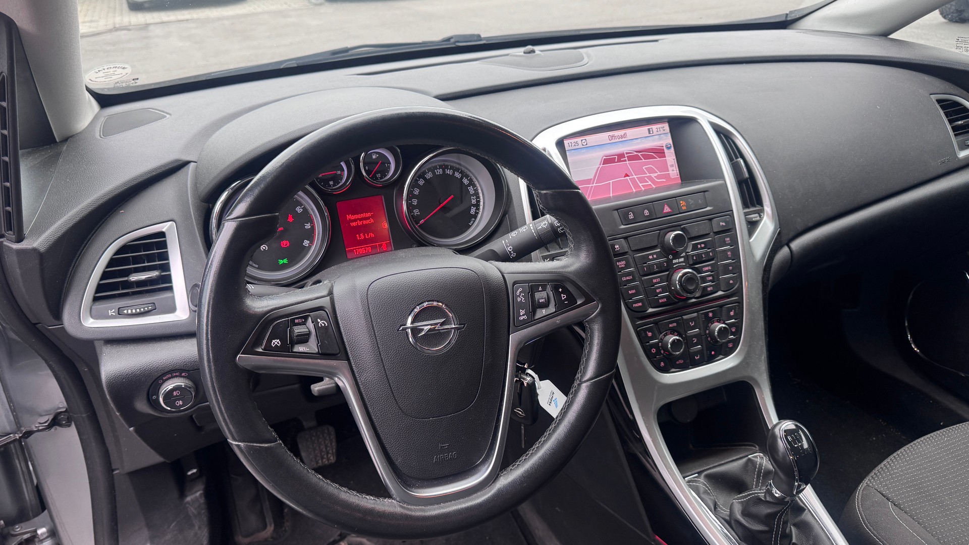 OPEL Astra SportsTourer 1.6i 16V Turbo Sport-image-4