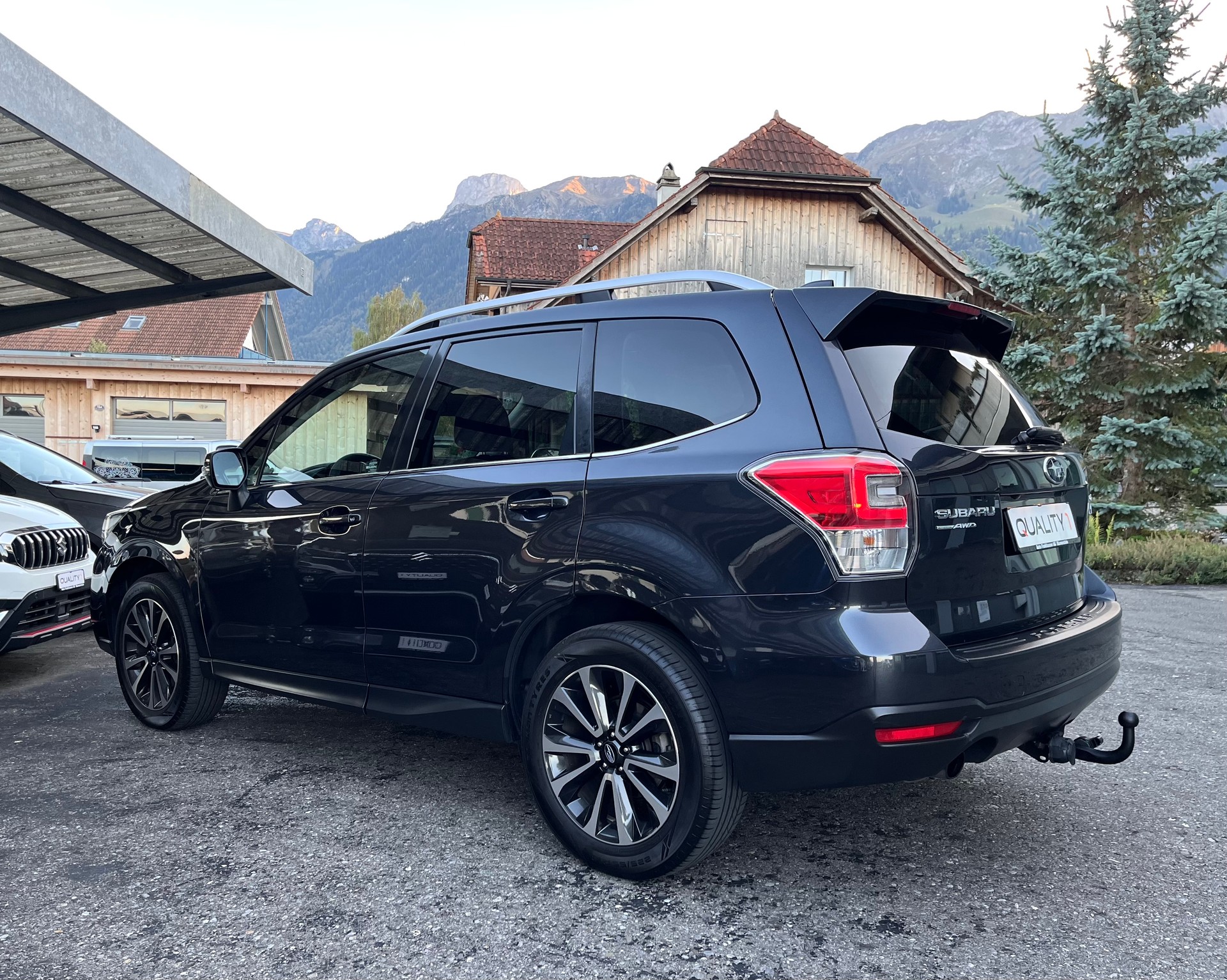SUBARU Forester 2.0XT Luxury Lineartronic-image-4