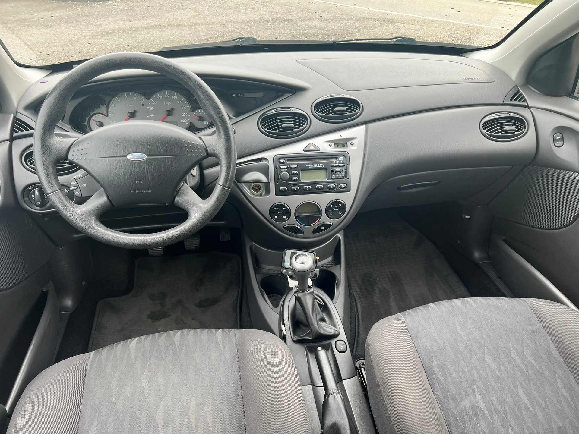 FORD Focus 1.8i 16V Carving-image-9