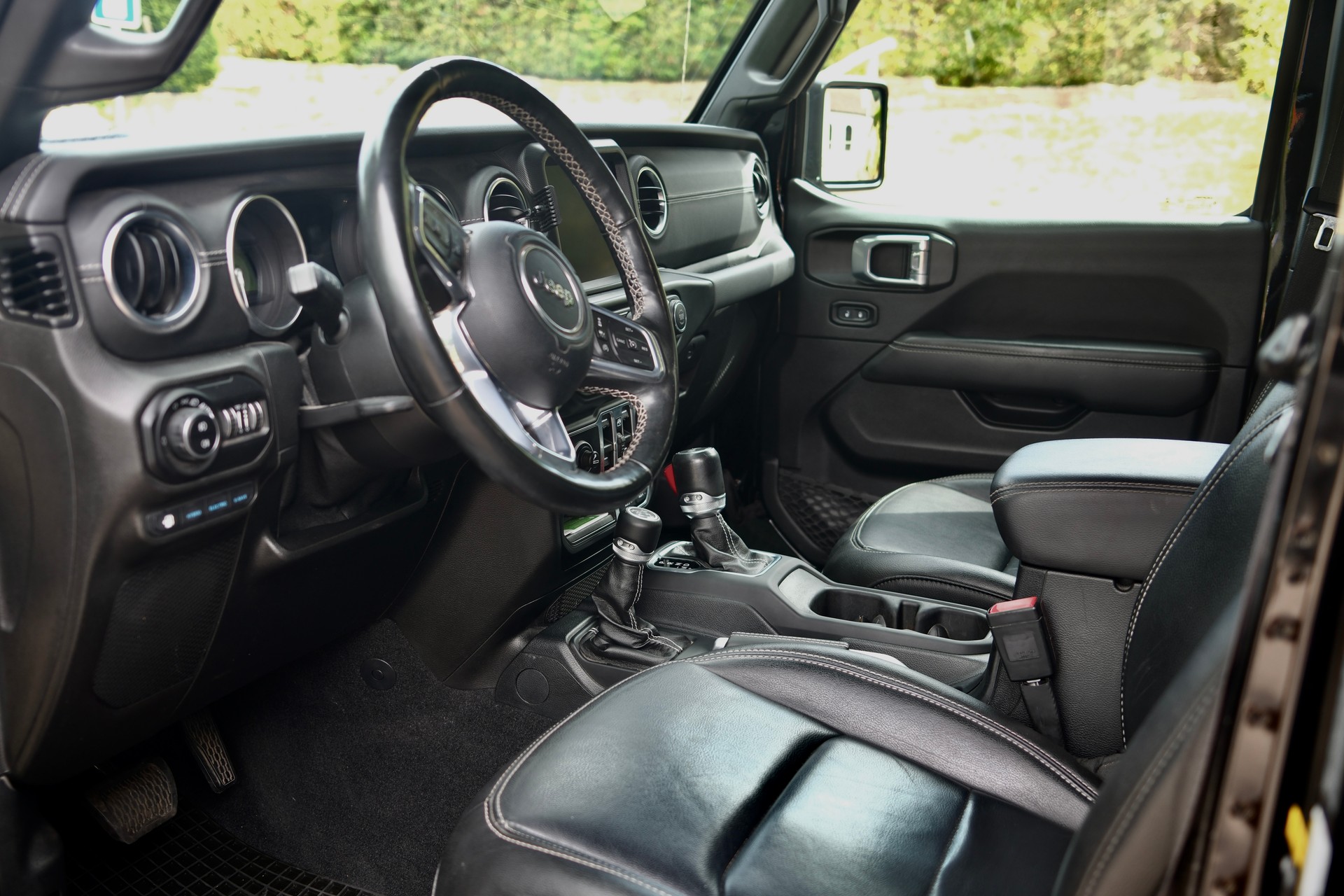 JEEP 2.0 Turbo First Edition Unlimited 4xe-image-4