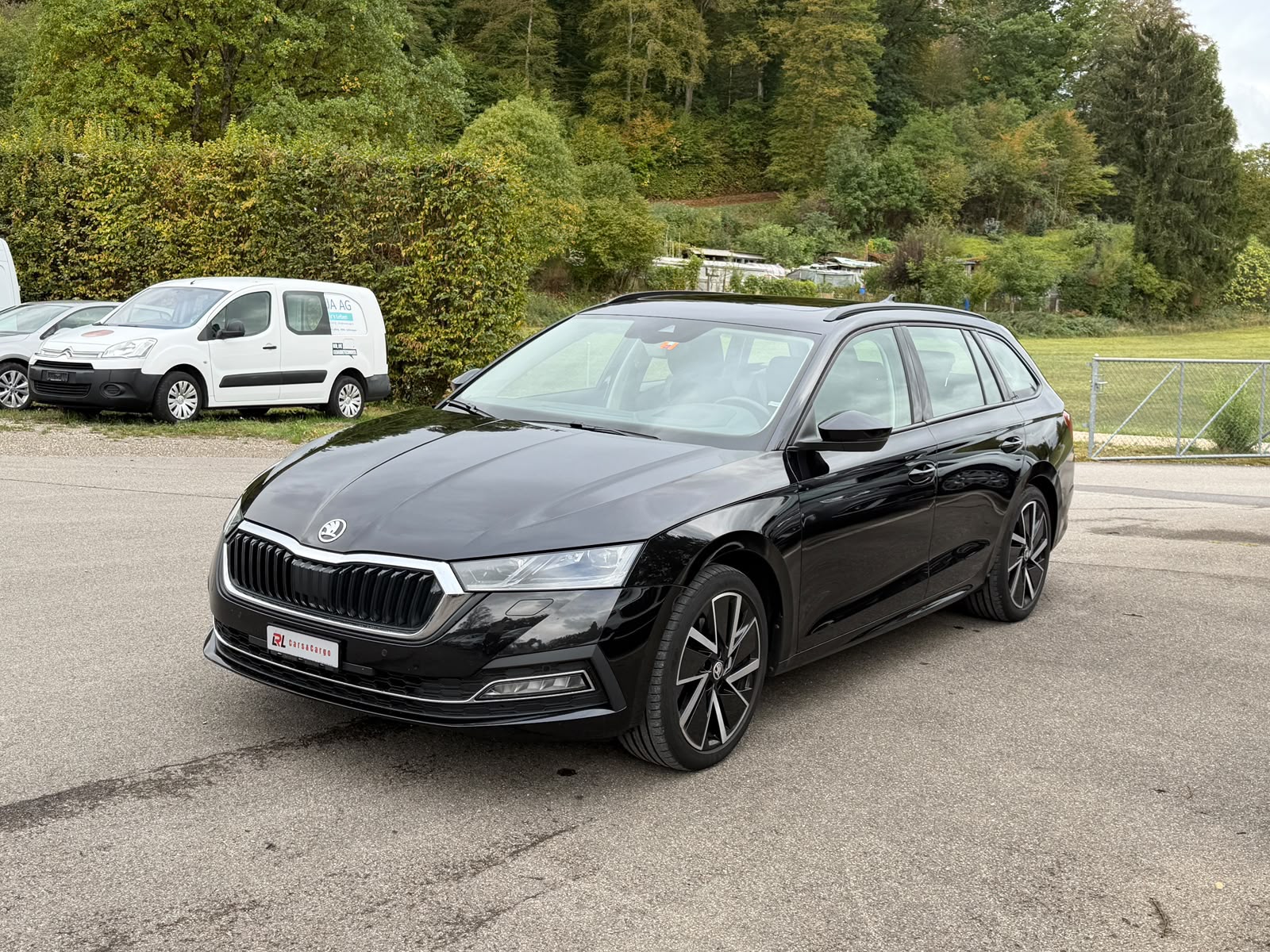 SKODA Octavia Combi 2.0 TDI DSG Style 4x4-image-2