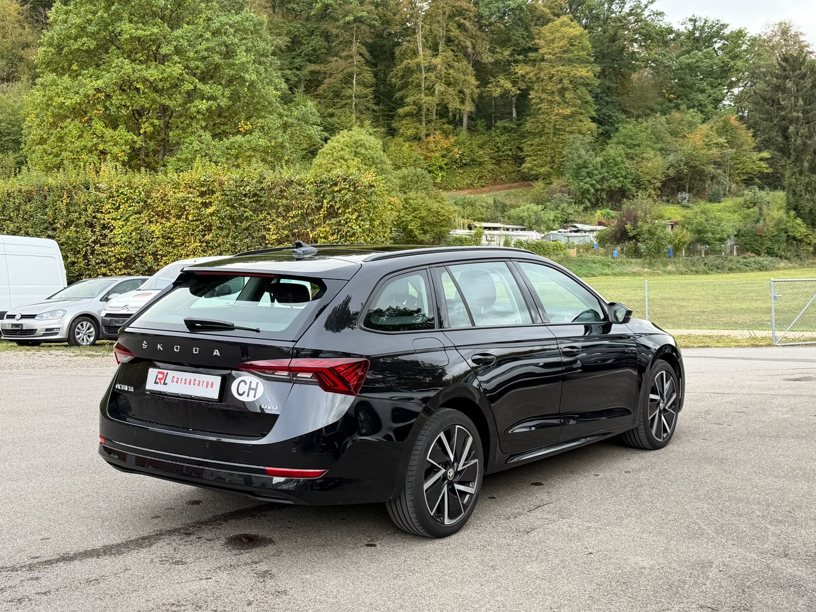 SKODA Octavia Combi 2.0 TDI DSG Style 4x4-image-4