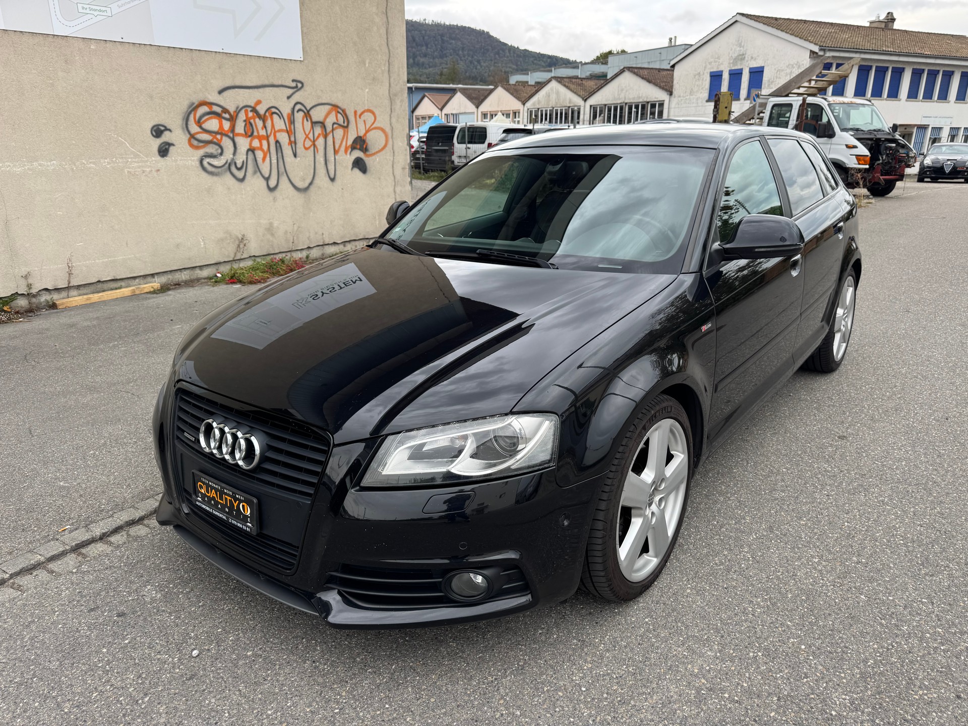 AUDI A3 Sportback 2.0 TFSI Ambiente quattro S-tronic-image-8