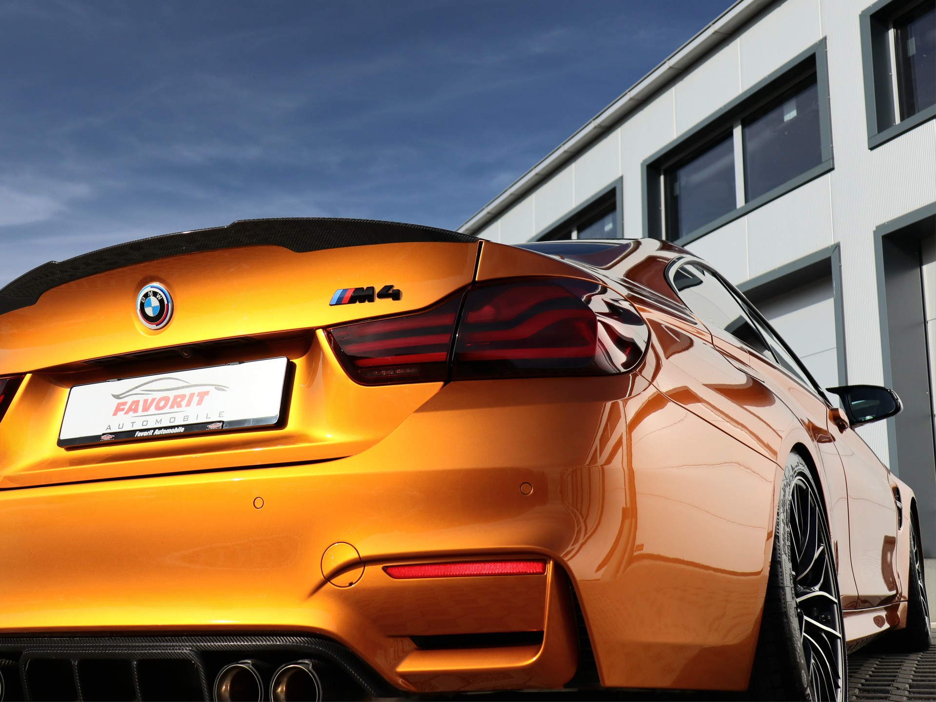 BMW M4 Coupé Competition DKG-image-7