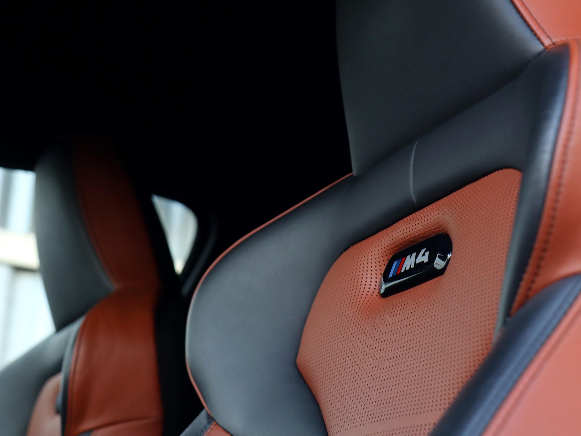 BMW M4 Coupé Competition DKG-image-12