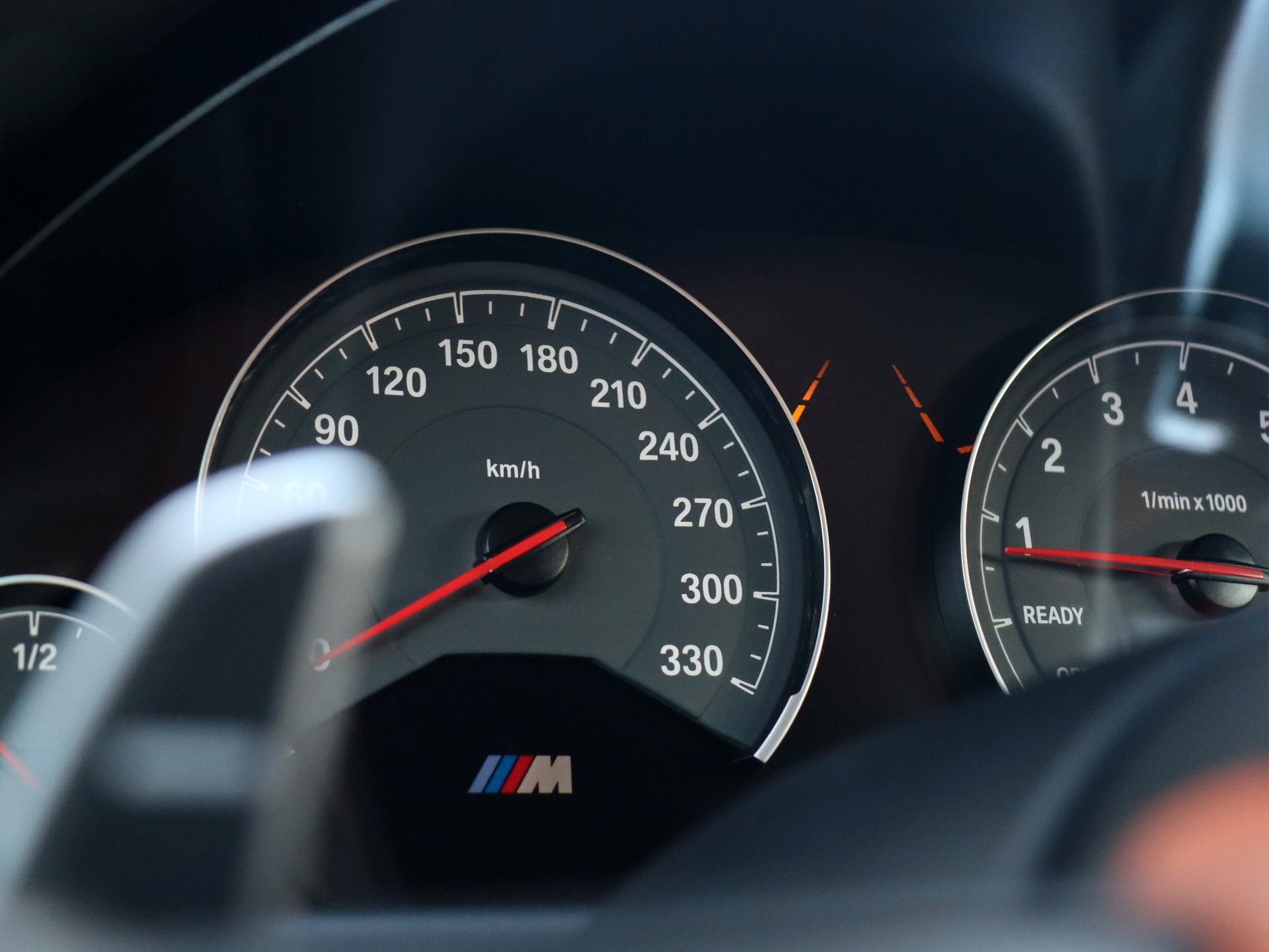 BMW M4 Coupé Competition DKG-image-21