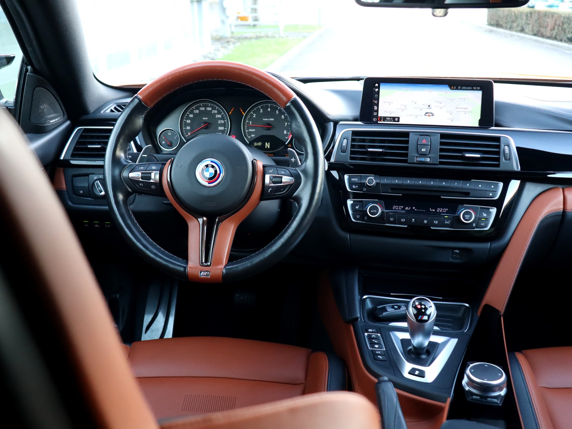 BMW M4 Coupé Competition DKG-image-14