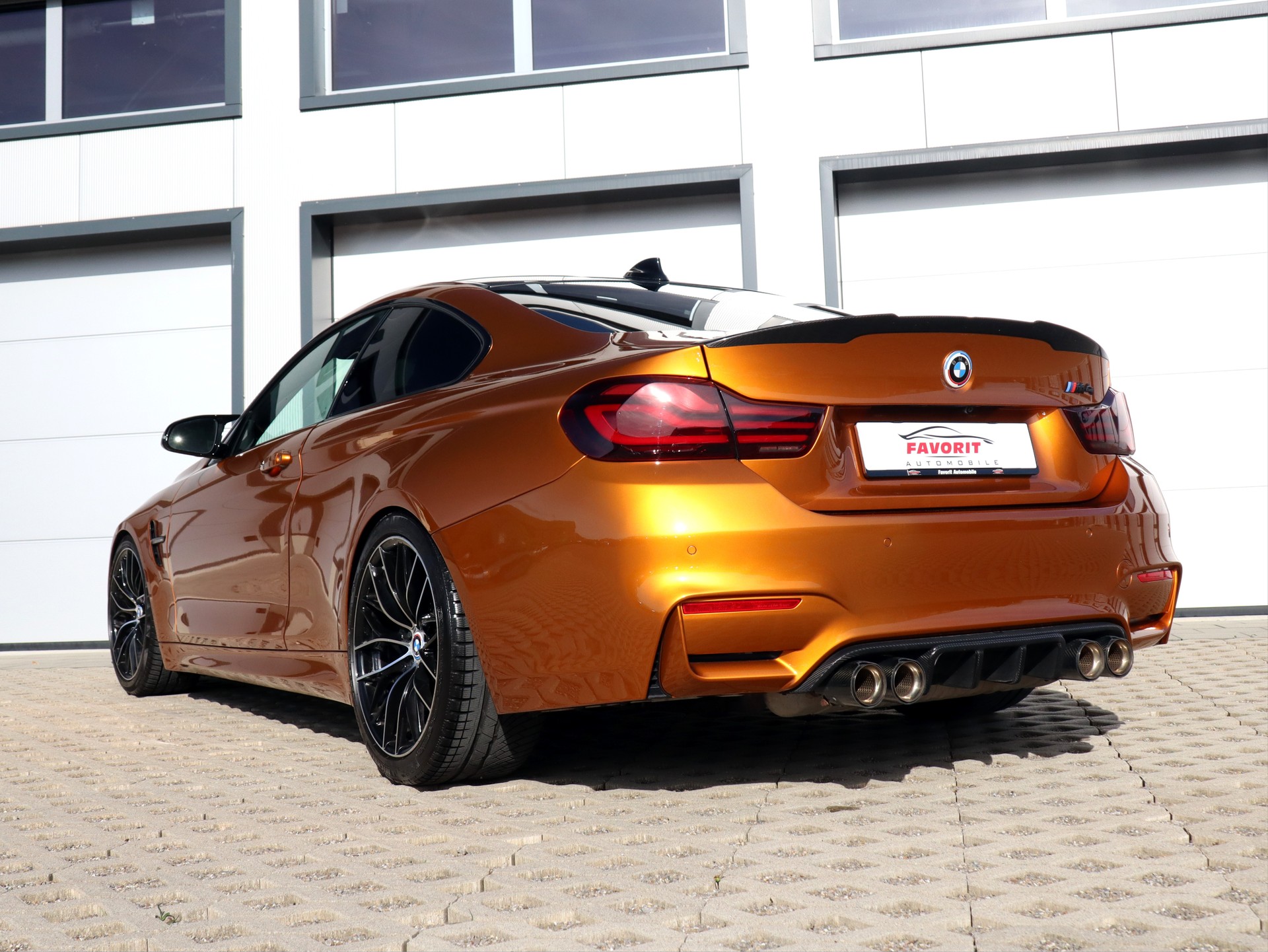 BMW M4 Coupé Competition DKG-image-6
