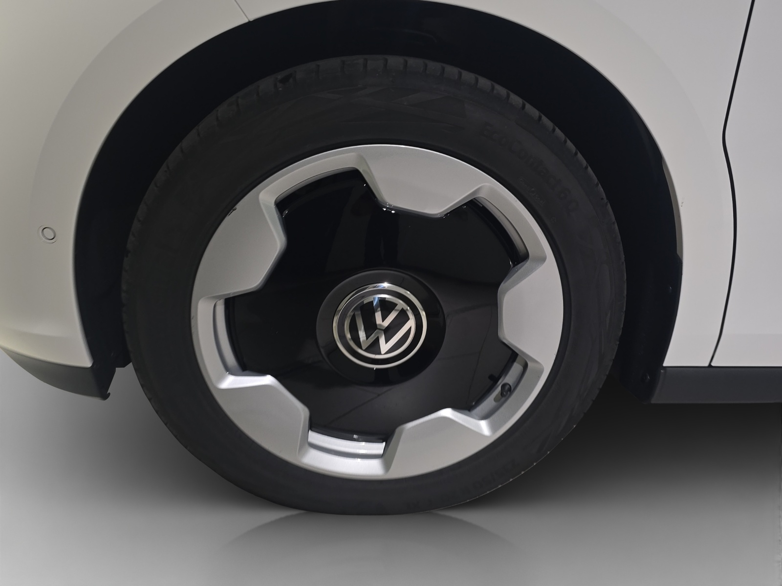 VW ID.Buzz LWB Pro 4 Motion-image-15