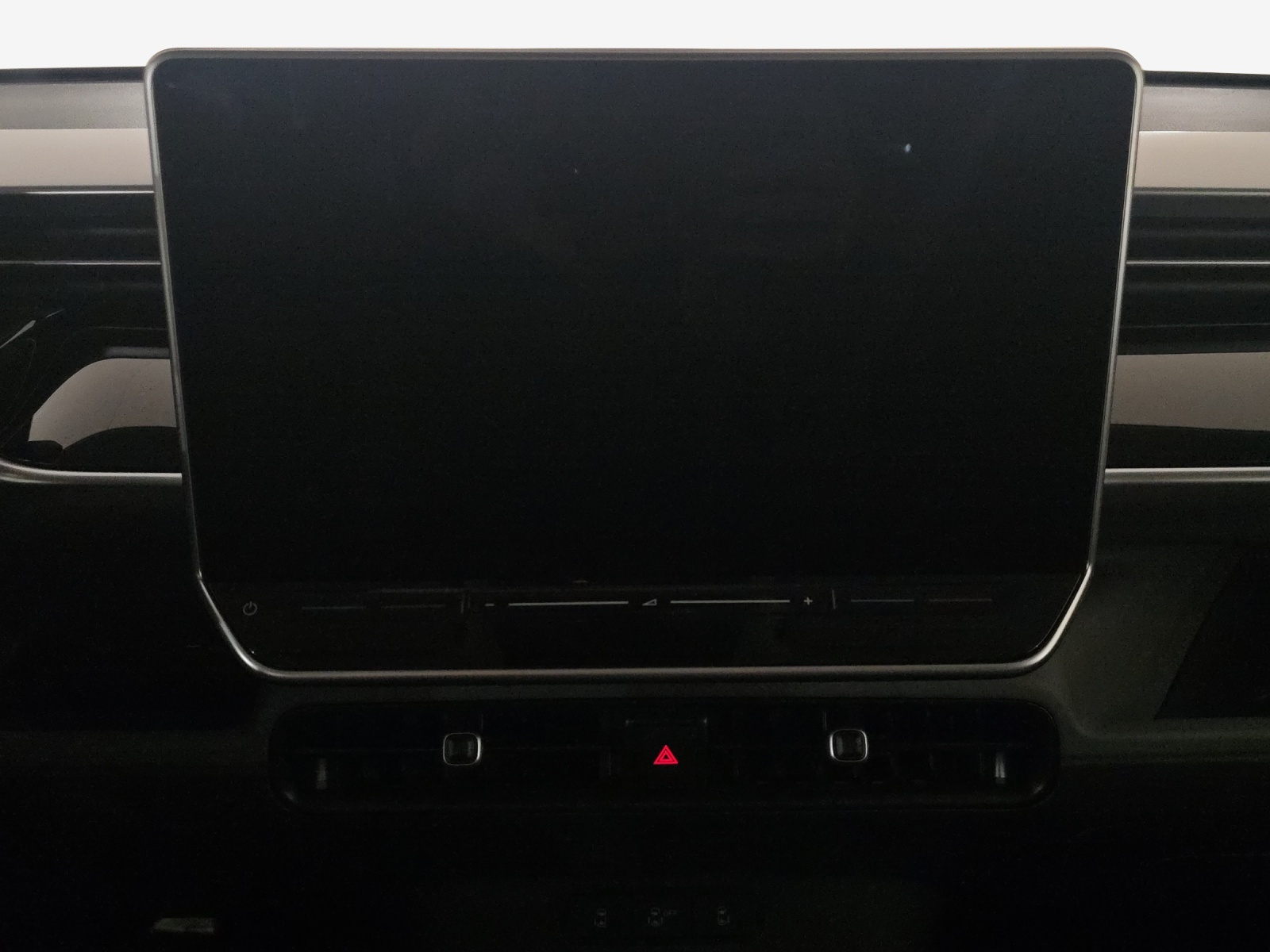 VW ID.Buzz LWB Pro 4 Motion-image-10