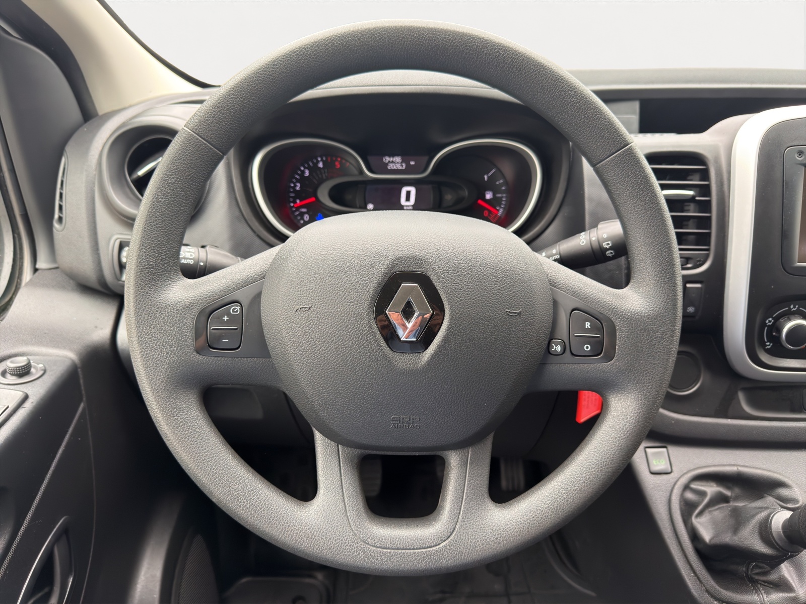 RENAULT Trafic 2.0 Energy dCi 120 3.0t Business L1H1-image-10