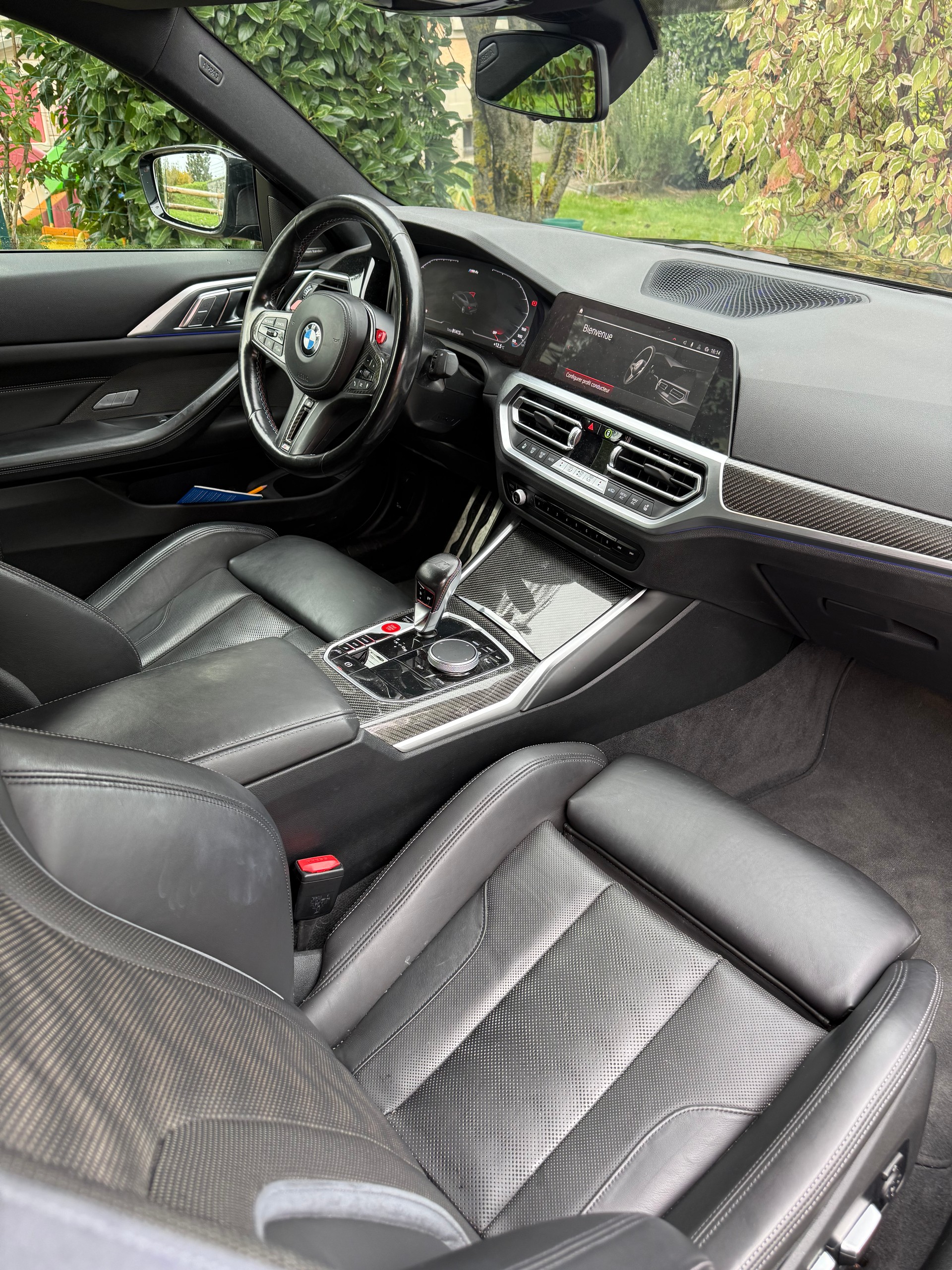 BMW M4 Competition xDrive-image-4
