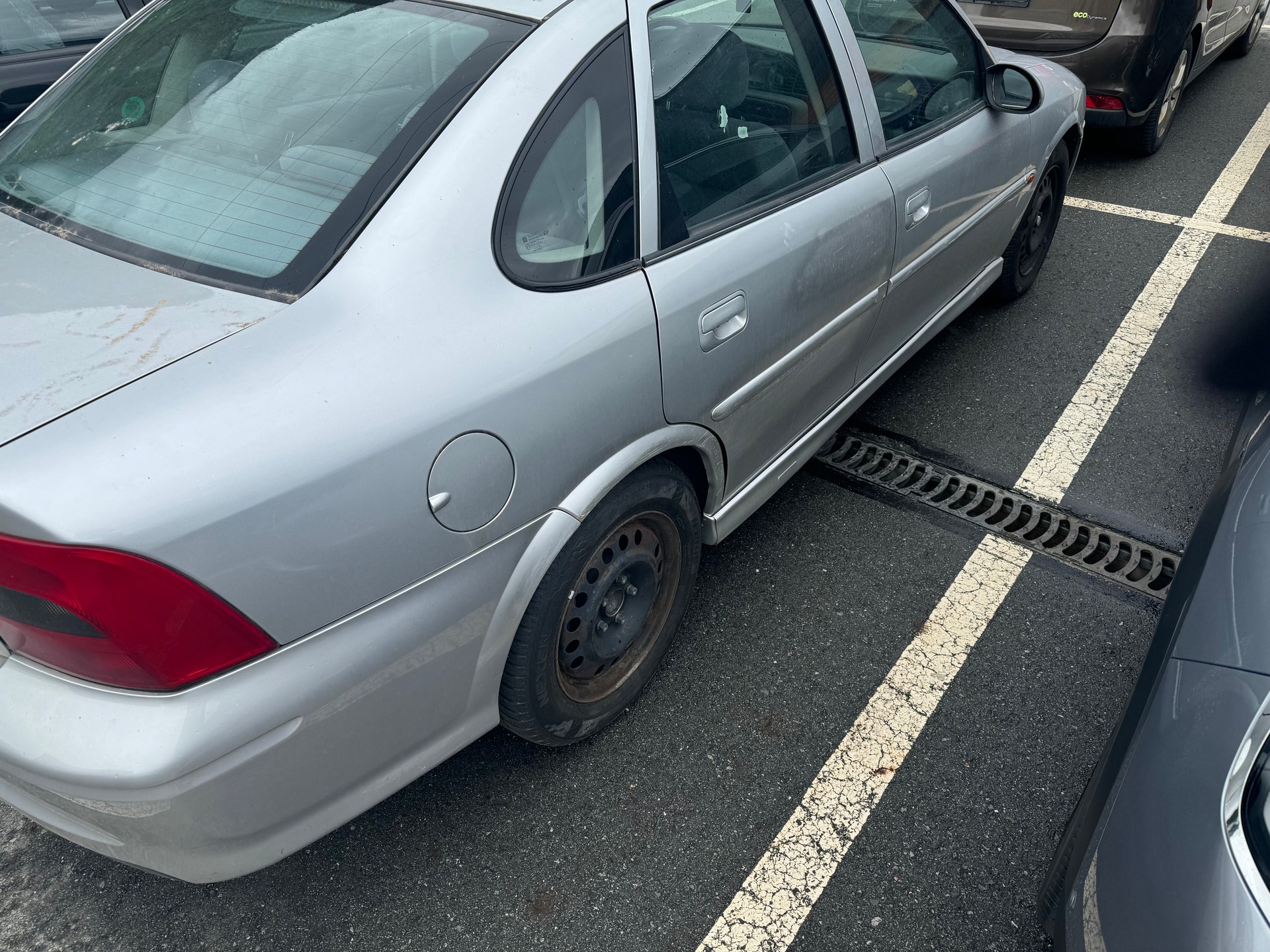 OPEL Vectra 2.0i 16V Sport-image-5