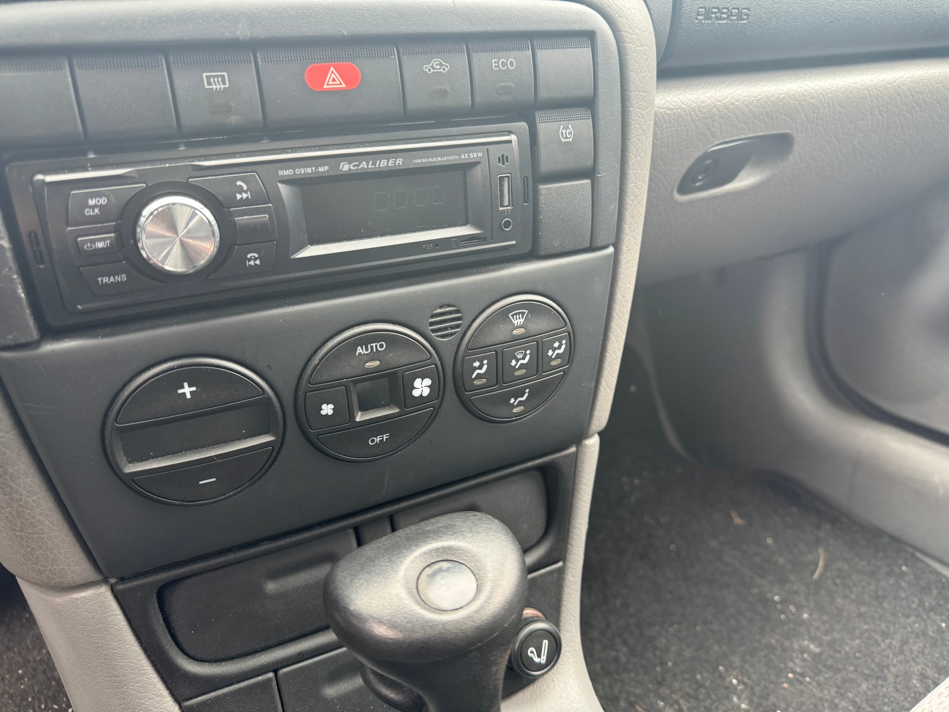 OPEL Vectra 2.0i 16V Sport-image-10