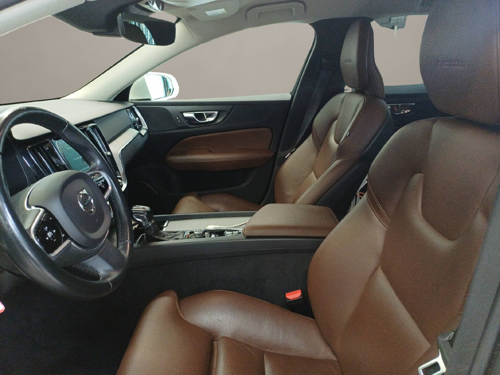 VOLVO V60 2.0 D4 Inscription-image-7
