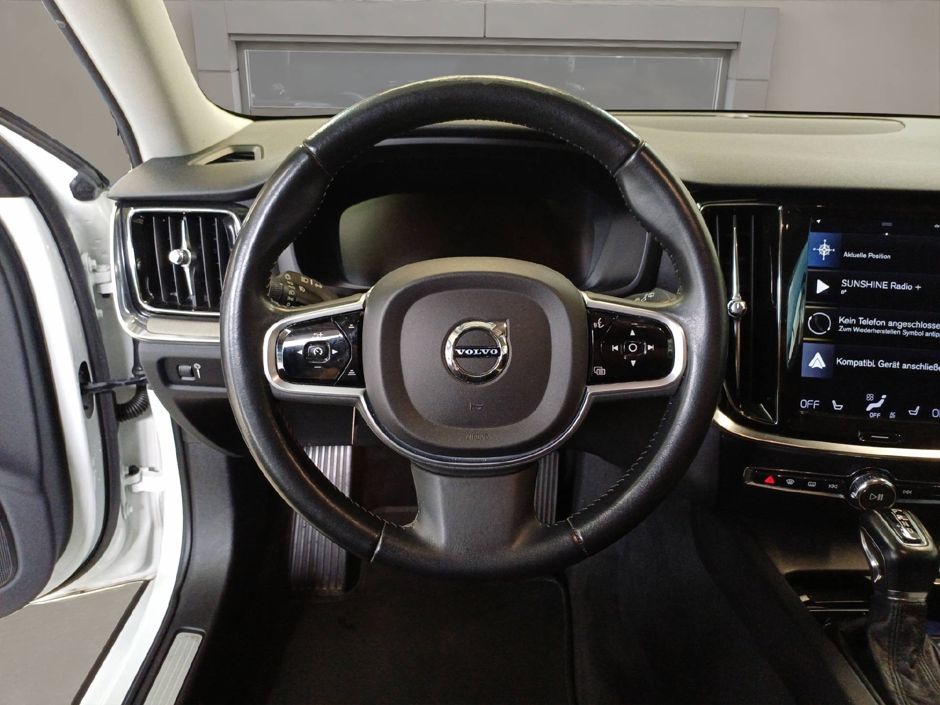 VOLVO V60 2.0 D4 Inscription-image-8