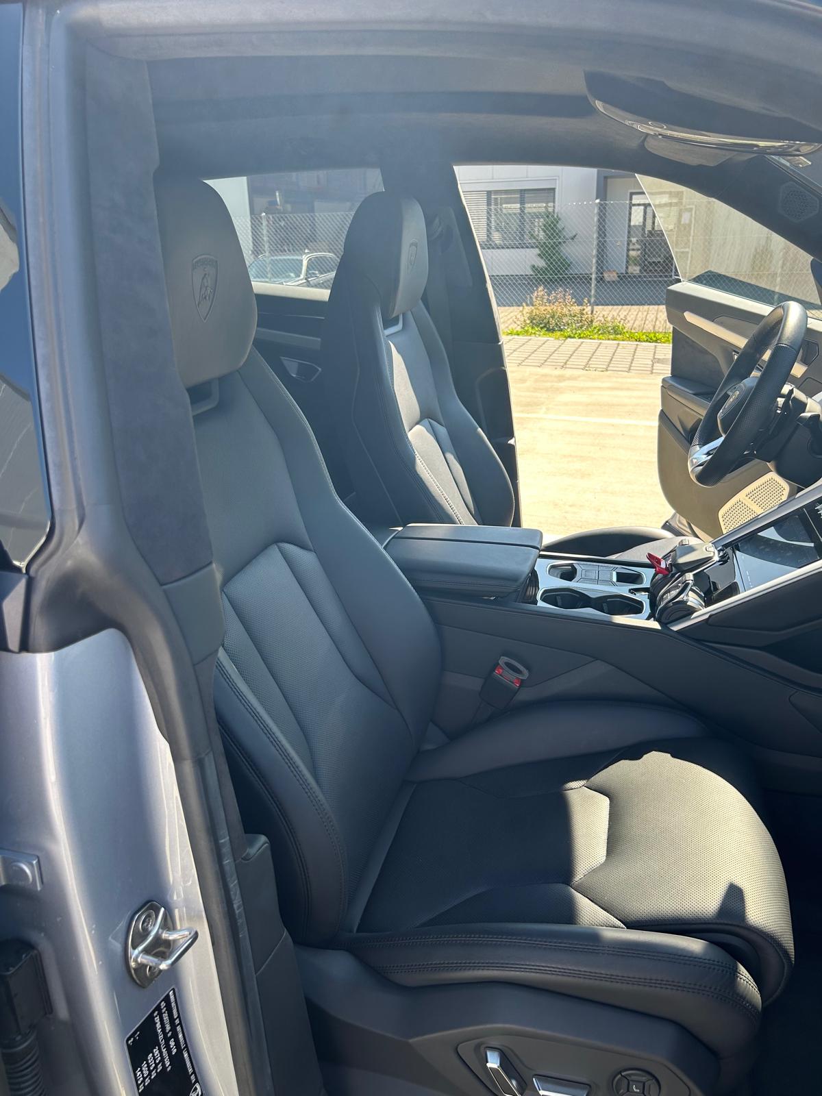 LAMBORGHINI Urus E-Gear-image-10