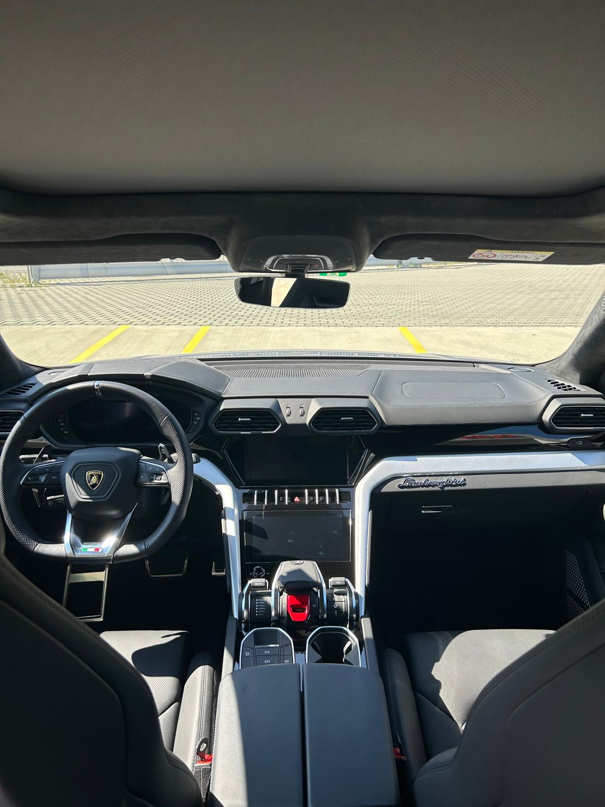 LAMBORGHINI Urus E-Gear-image-8