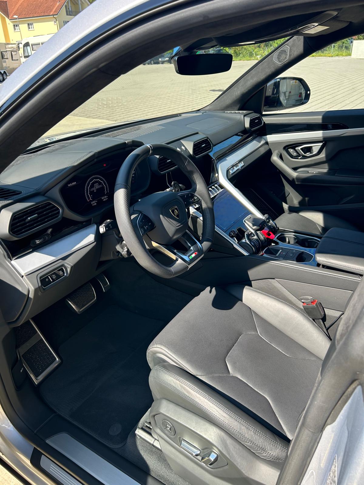 LAMBORGHINI Urus E-Gear-image-6