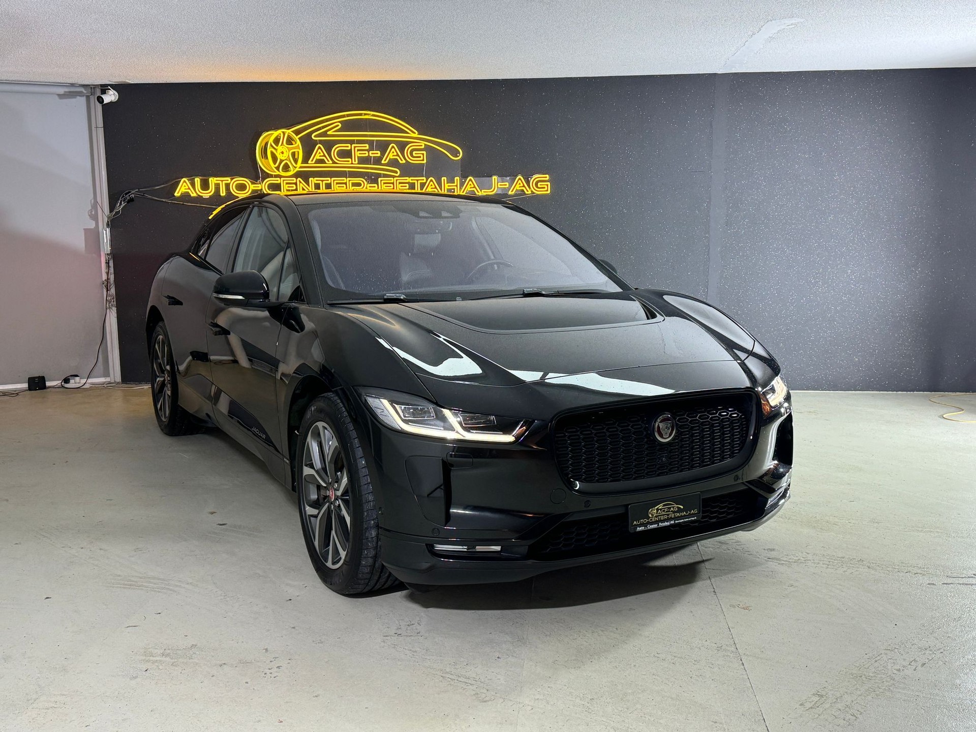 JAGUAR I-Pace EV400 HSE AWD-image-2