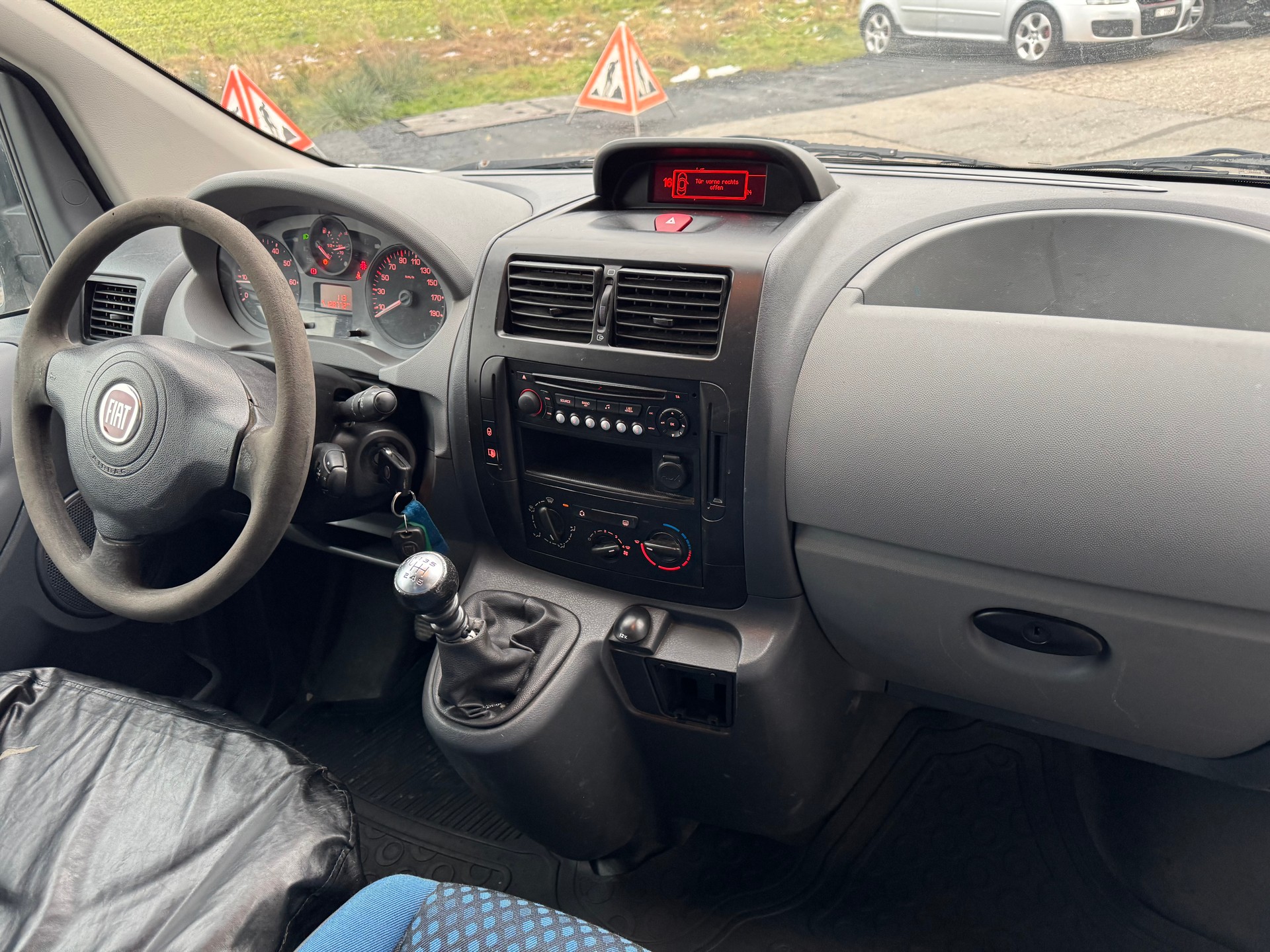 FIAT Scudo 2.0 MJ Comfort 1.2t-image-9