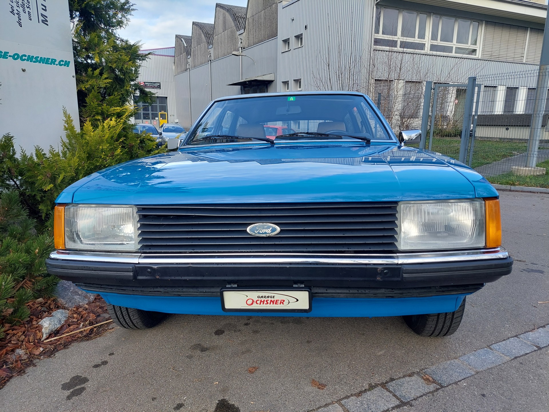 FORD Granada 2800 V6 GL A-image-2