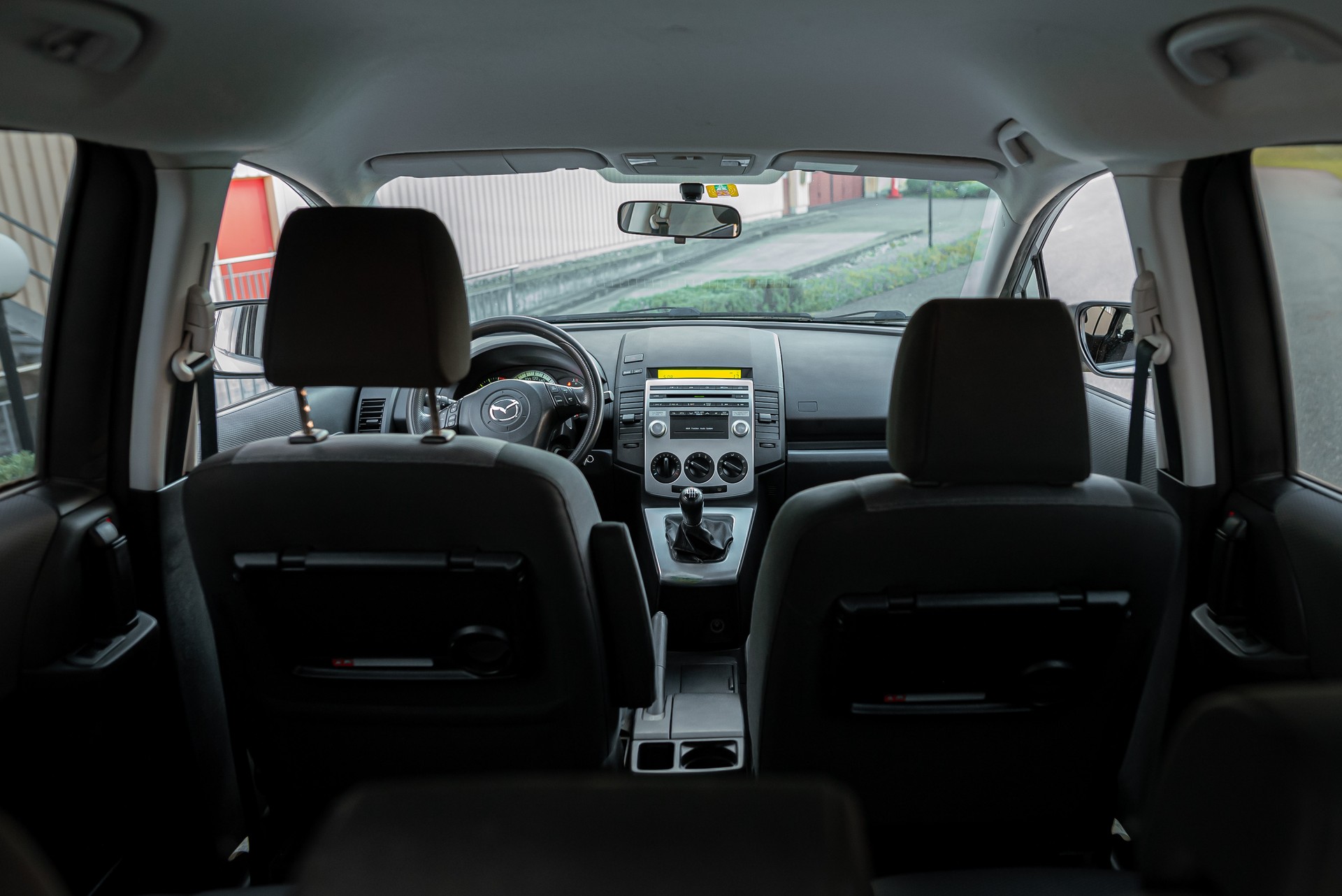 MAZDA 5 2.0d 16V Confort-image-8