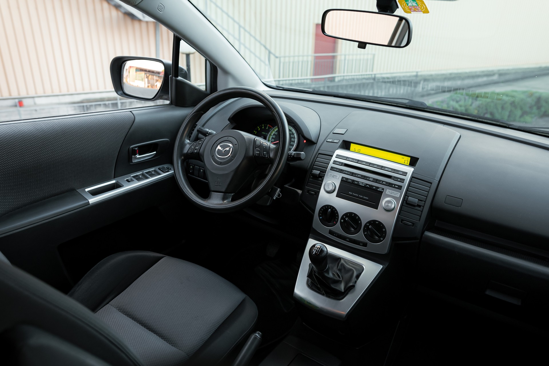 MAZDA 5 2.0d 16V Confort-image-11