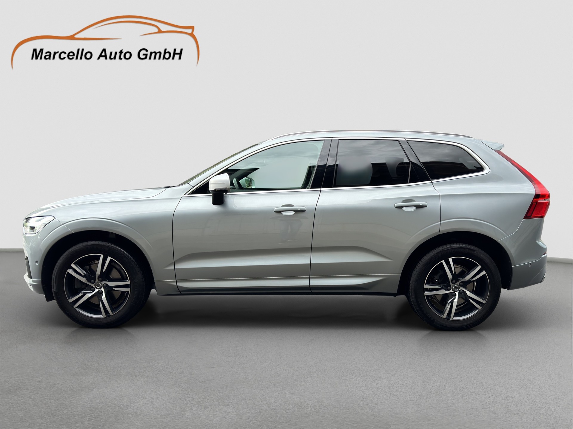 VOLVO XC60 T6 AWD R-Design Geartronic-image-1