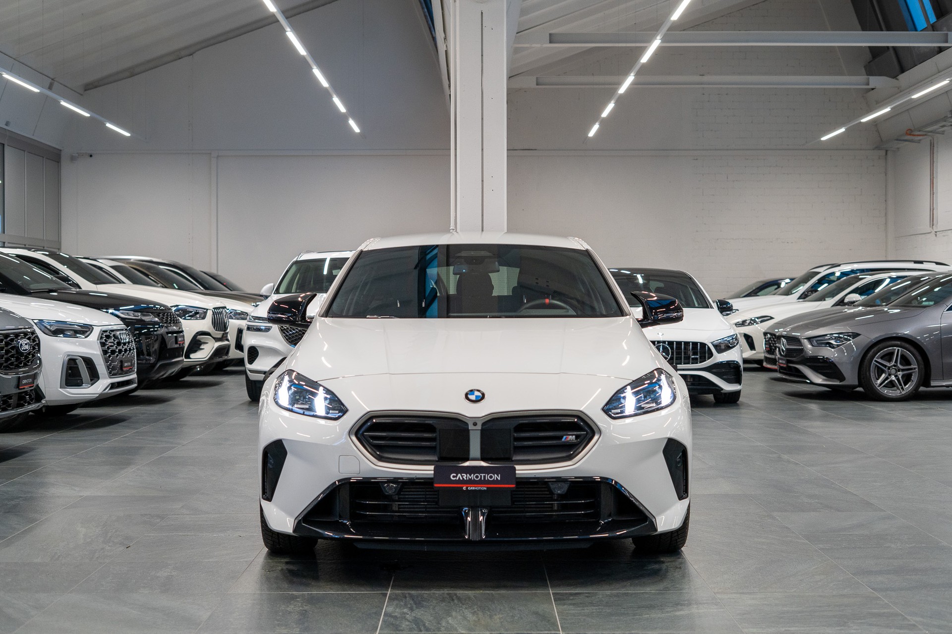 BMW M135i xDrive / Neues Modell / 360°Kamera / HeadUp Display / Harman/Kardon-image-1