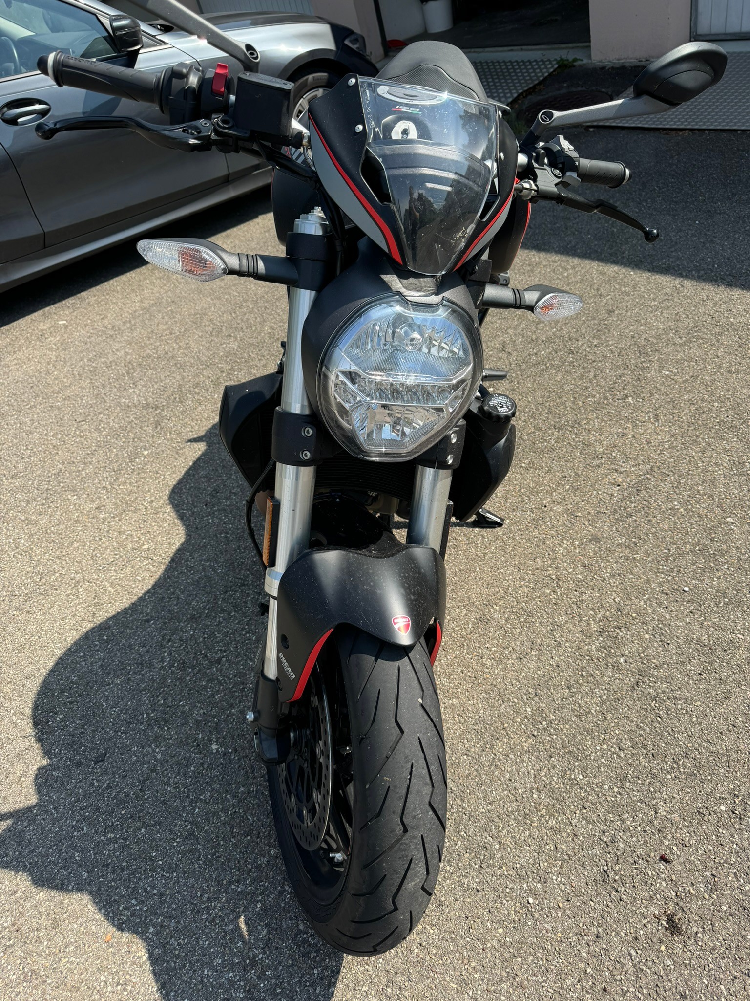 DUCATI Monster 821 Stealth-image-2