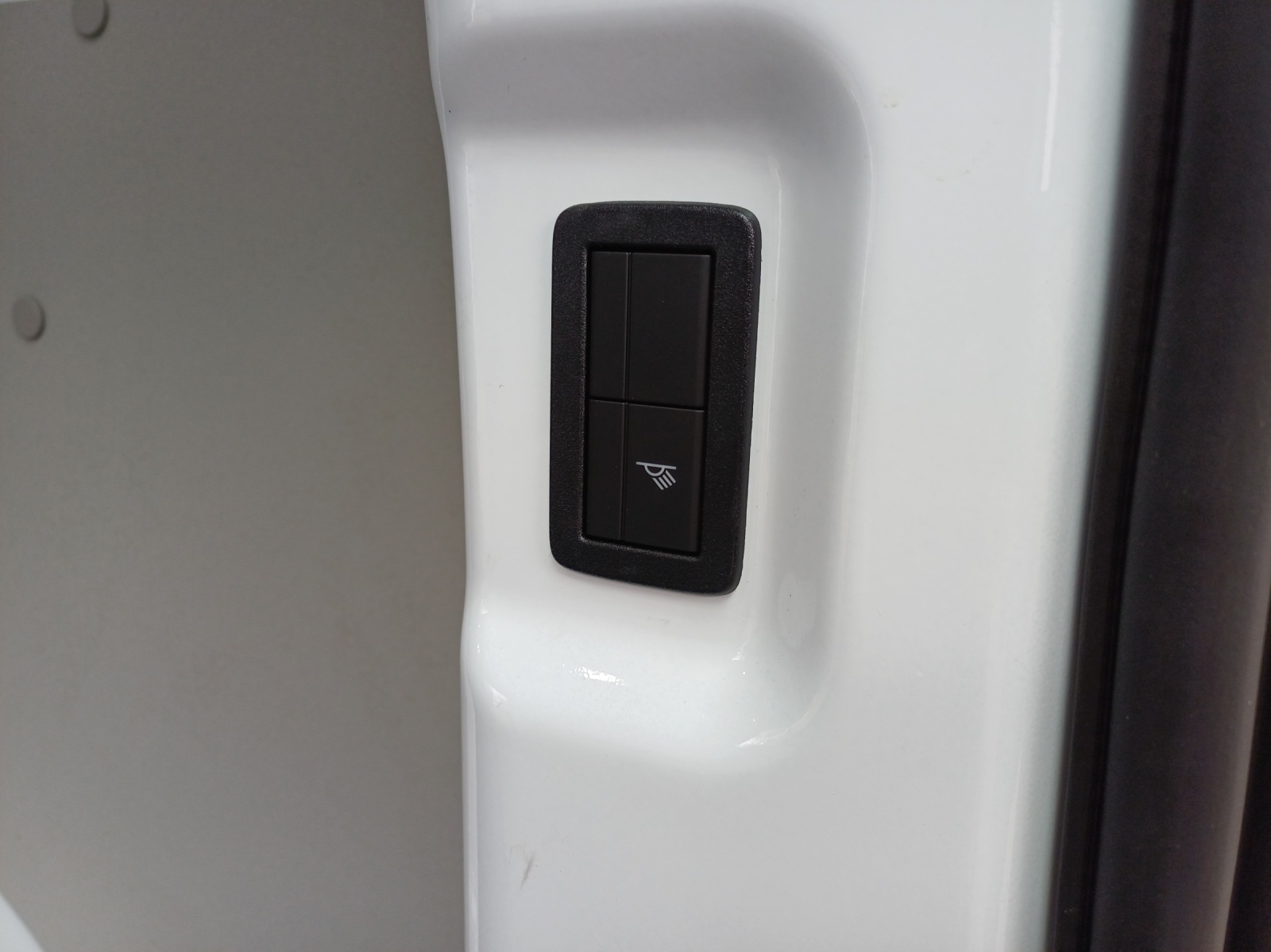 VW Transporter 2.0 TDI Automat-image-13
