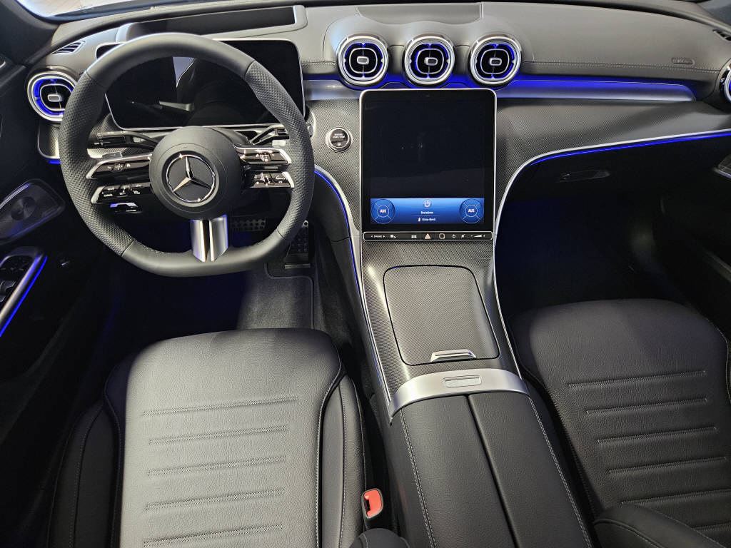 MERCEDES-BENZ C 220 d 4Matic Limousine AMG Line Swiss Star-image-5