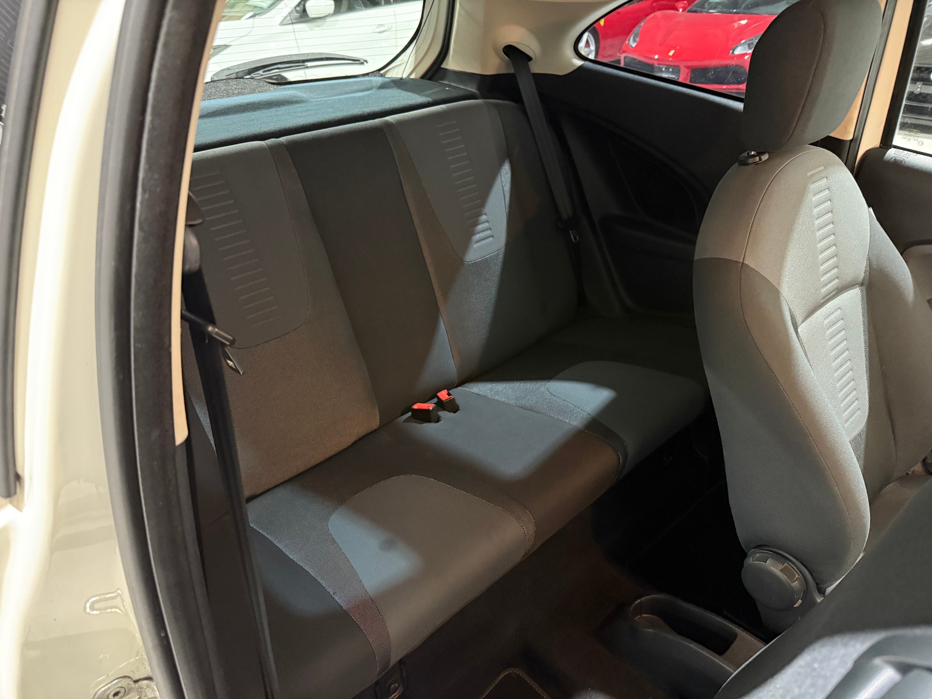FORD KA 1.25 Titanium-image-11