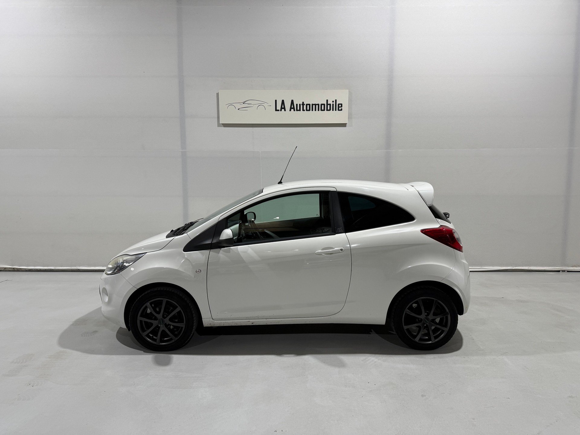 FORD KA 1.25 Titanium-image-2