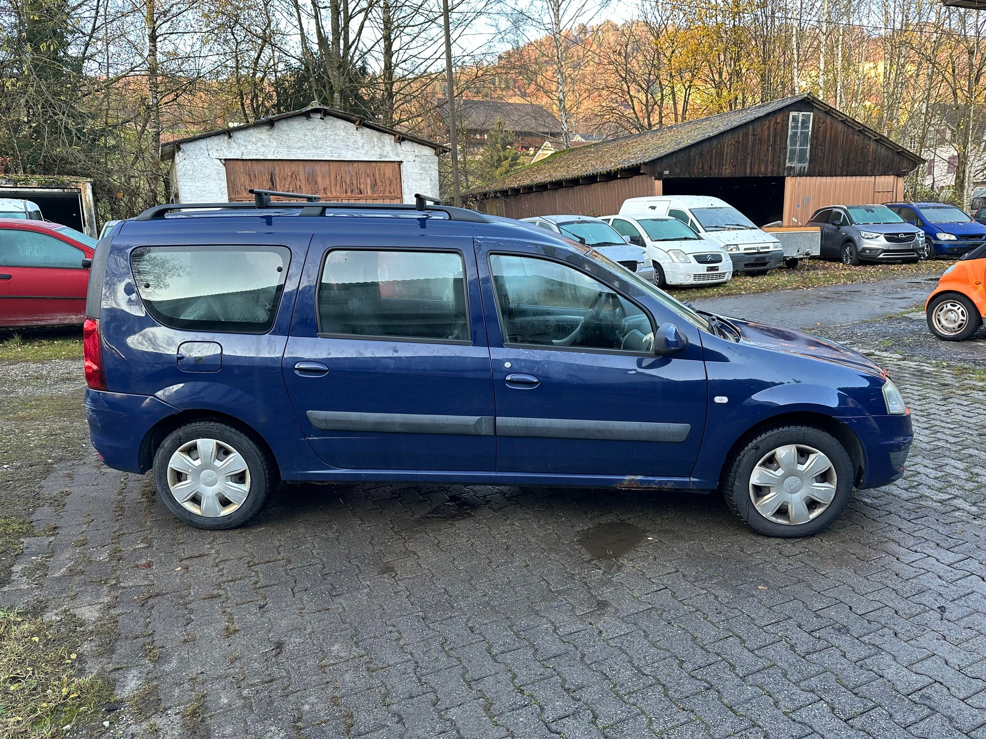 DACIA Logan 1.6 16V Lauréate FIXPREIS-image-0