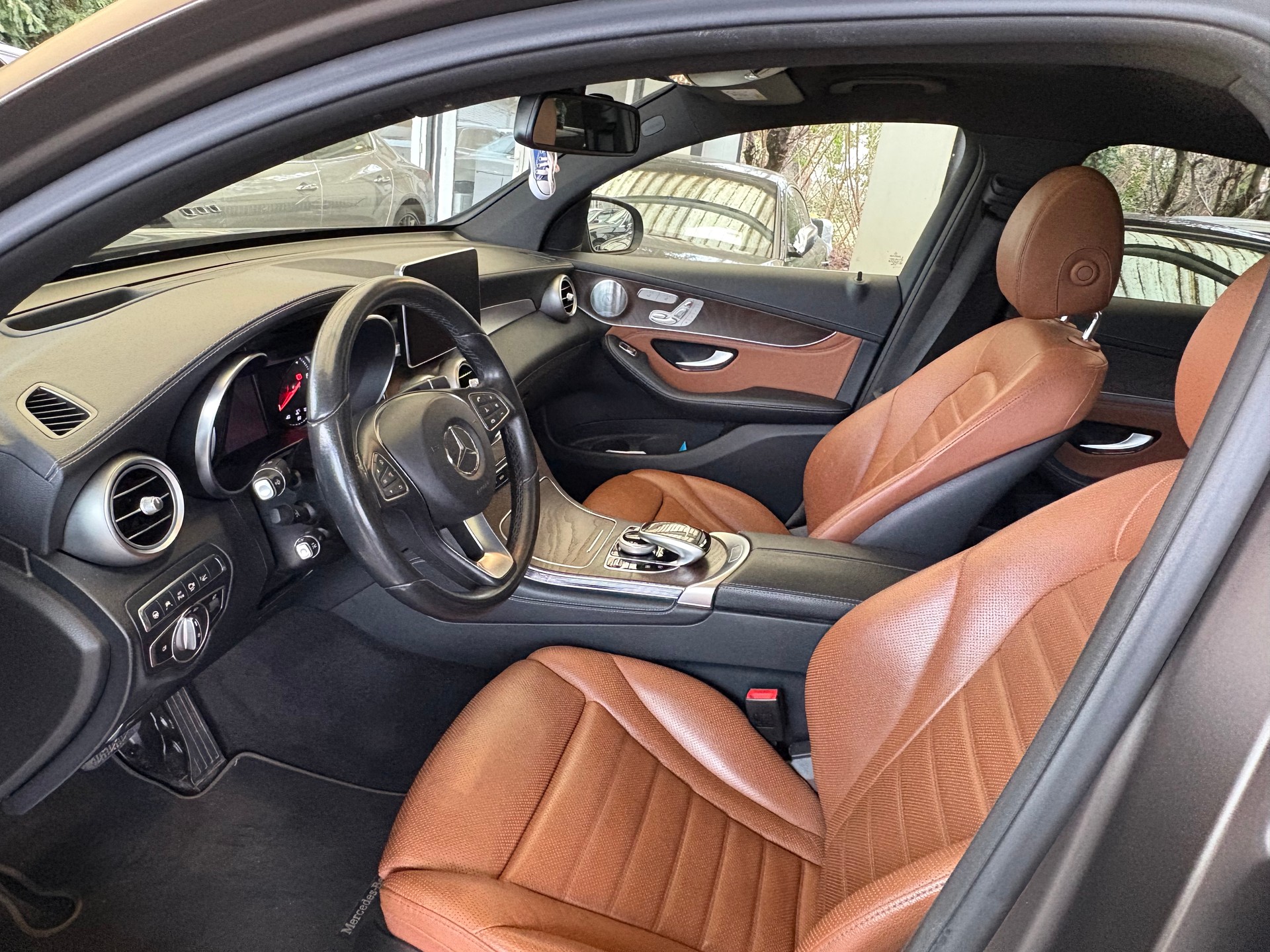 MERCEDES-BENZ GLC Coupé 350 d AMG Line 4Matic 9G-Tronic-image-5